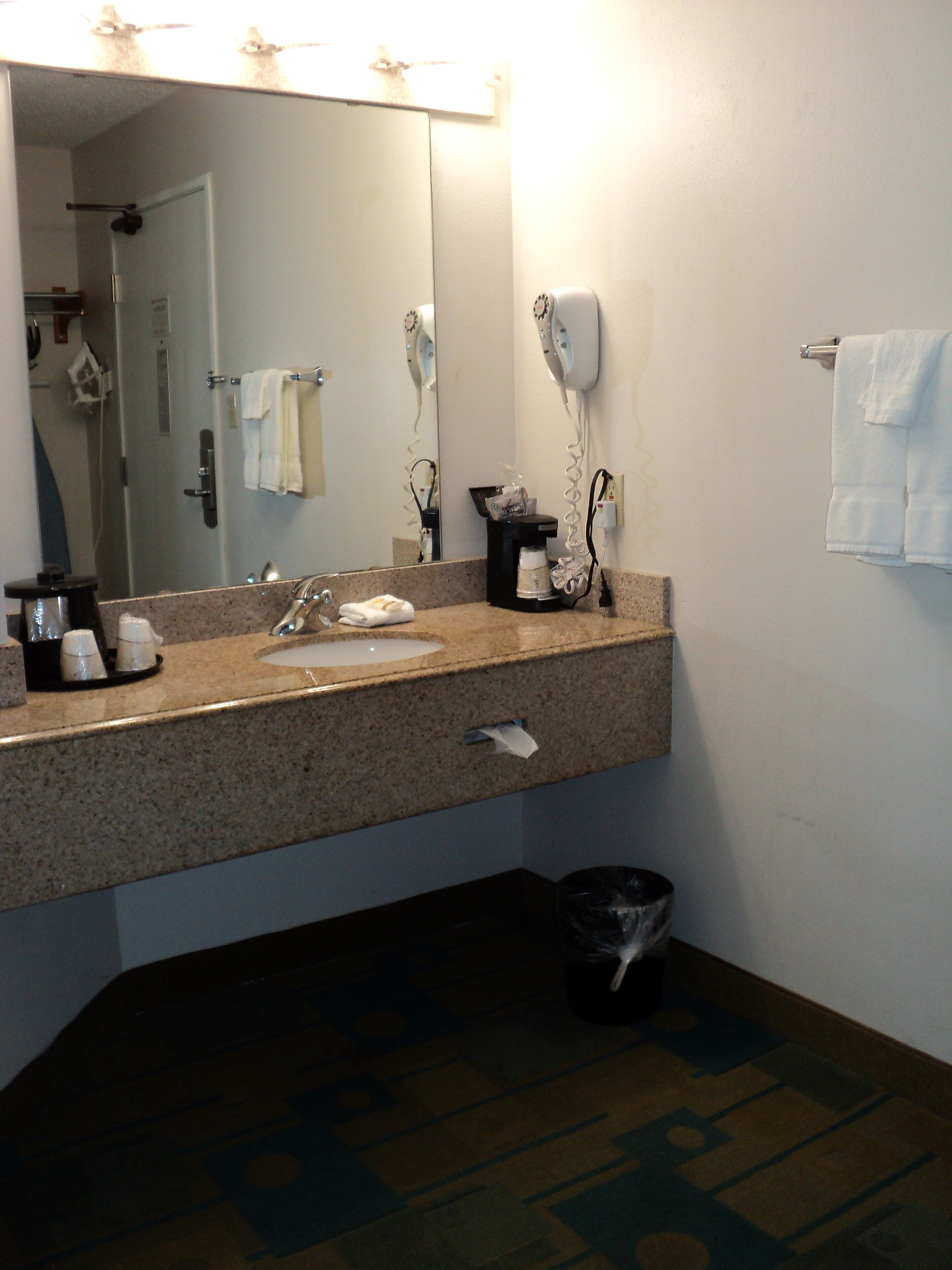 La Quinta Inn & Suites by Wyndham Houston NW Brookhollow