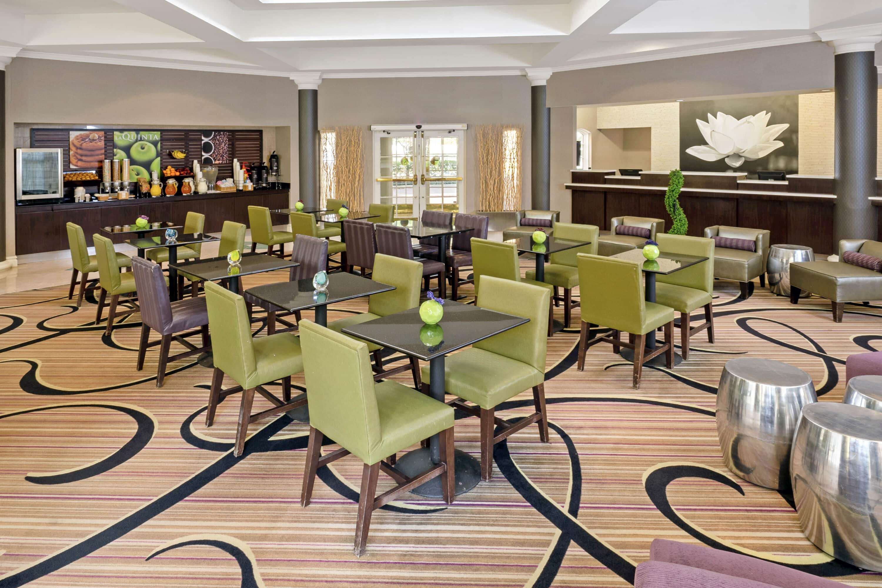 La Quinta Inn & Suites by Wyndham Houston West Park 10
