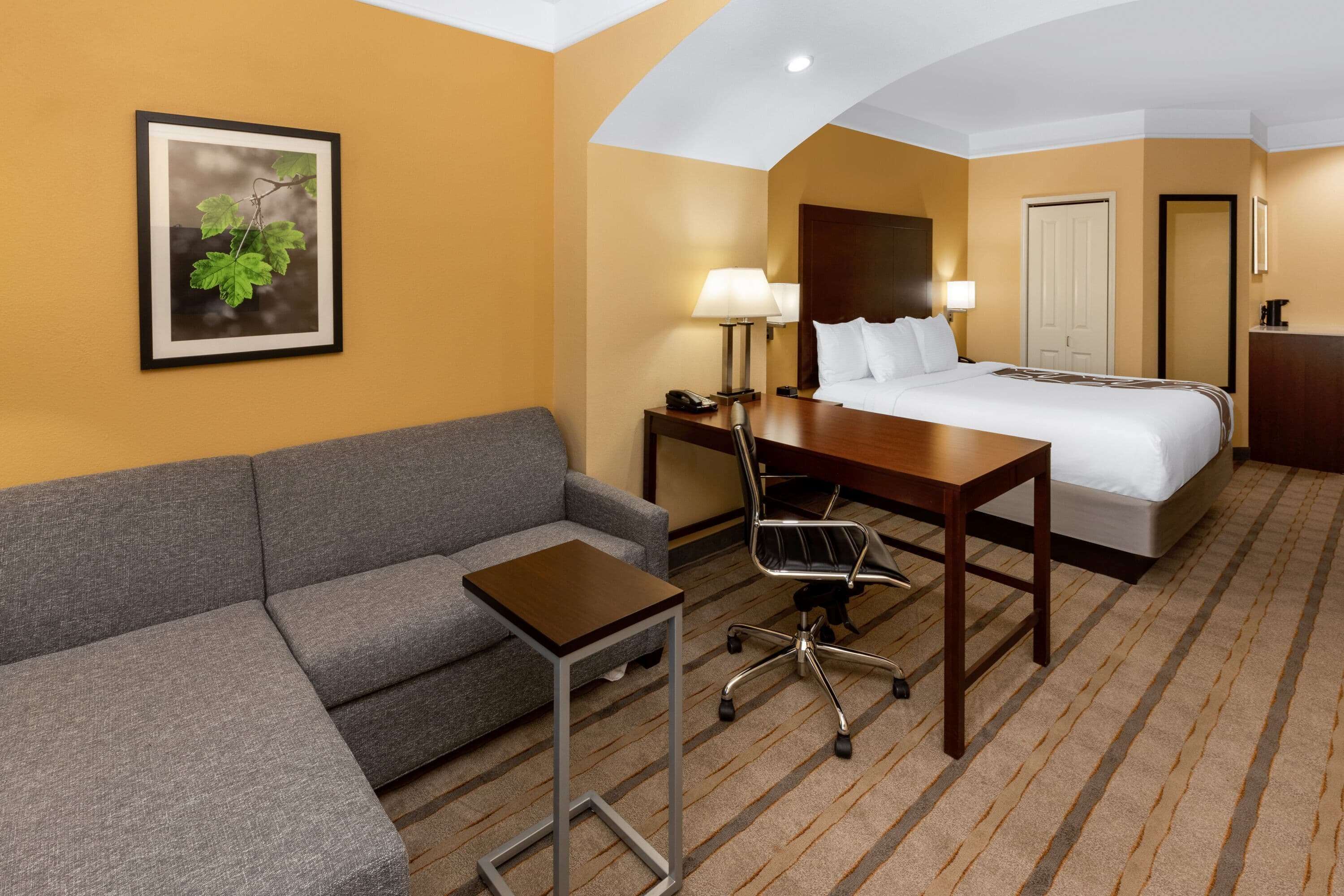 La Quinta Inn & Suites by Wyndham Houston NW Beltway8/WestRD