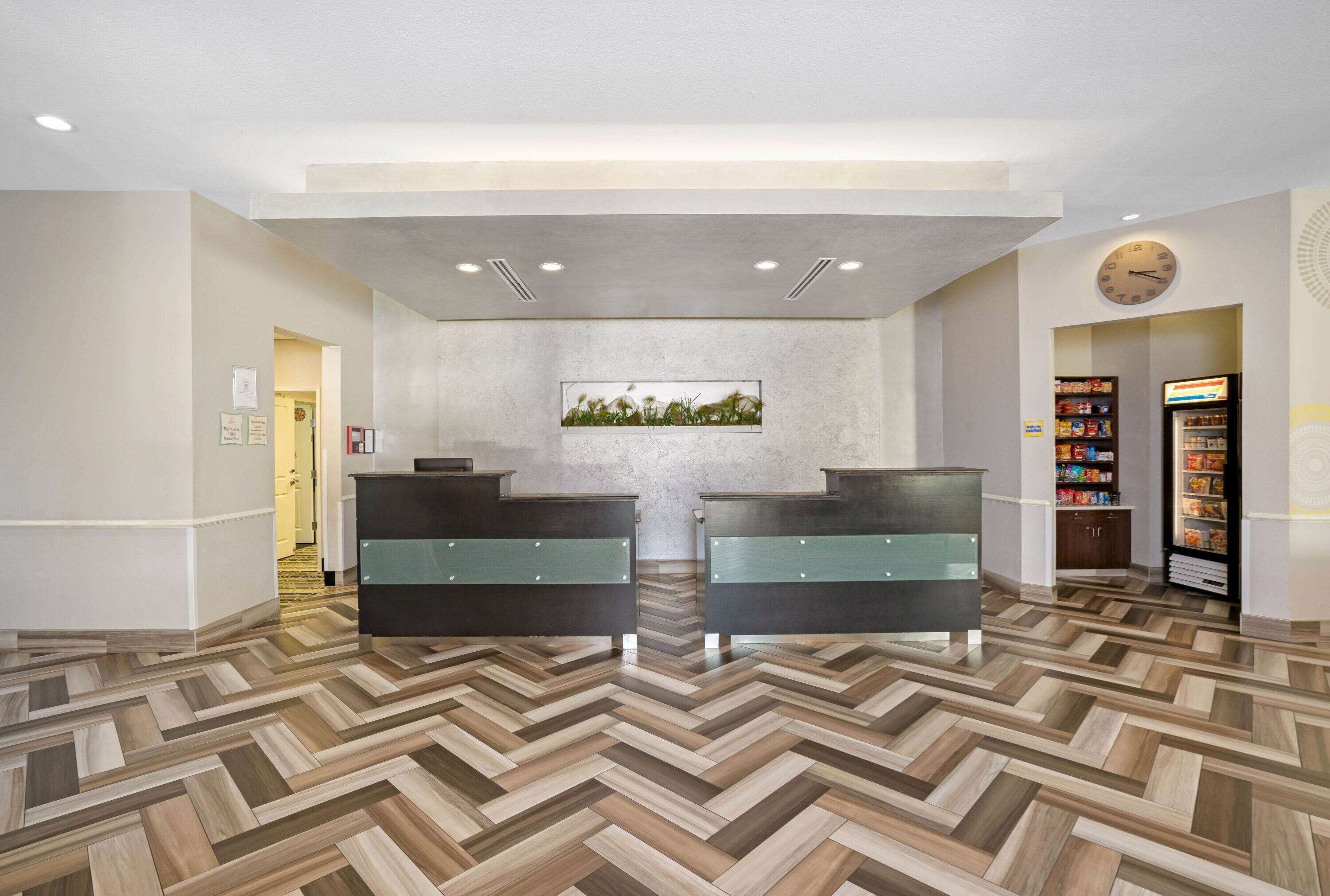 La Quinta Inn & Suites by Wyndham Houston NW Beltway8/WestRD