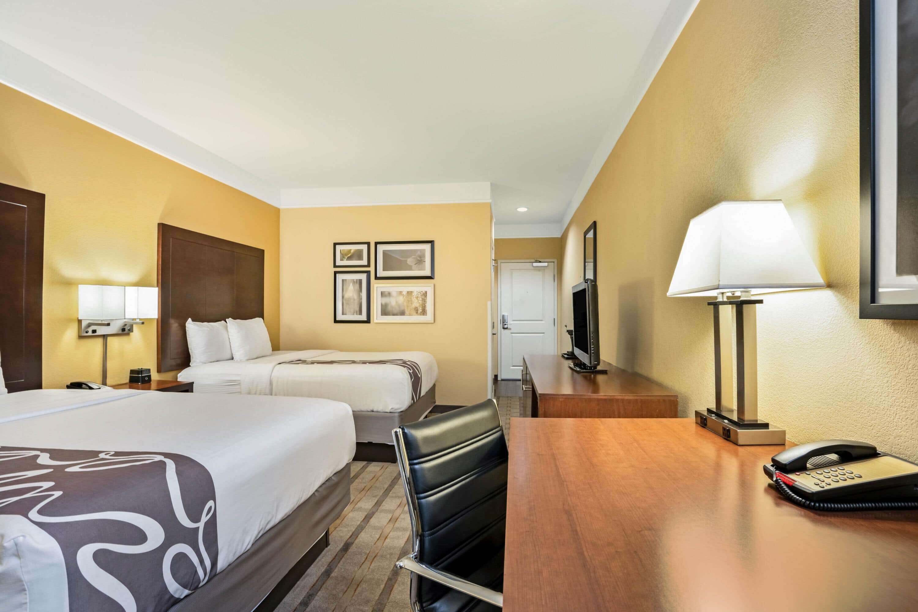 La Quinta Inn & Suites by Wyndham Houston NW Beltway8/WestRD