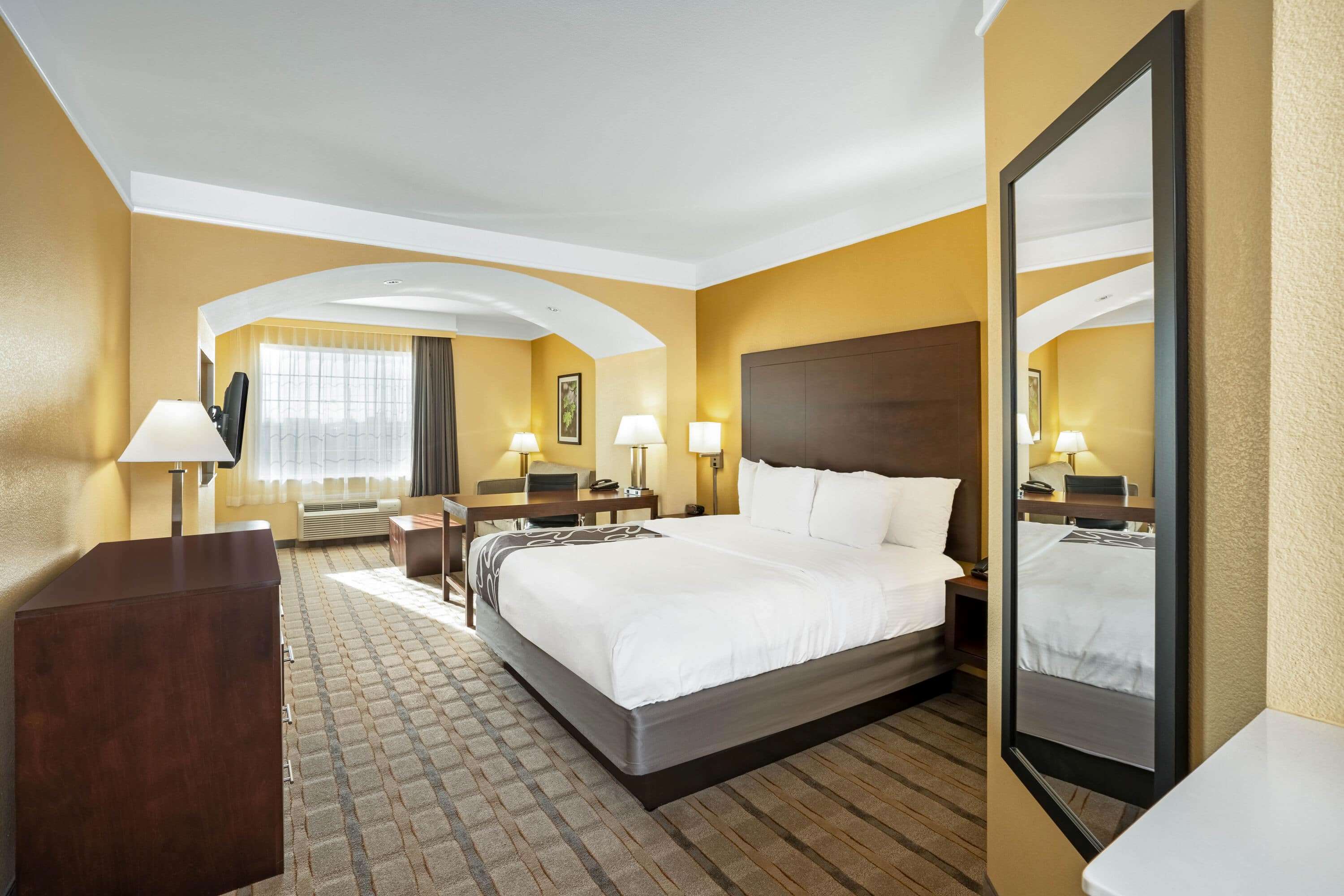La Quinta Inn & Suites by Wyndham Houston NW Beltway8/WestRD