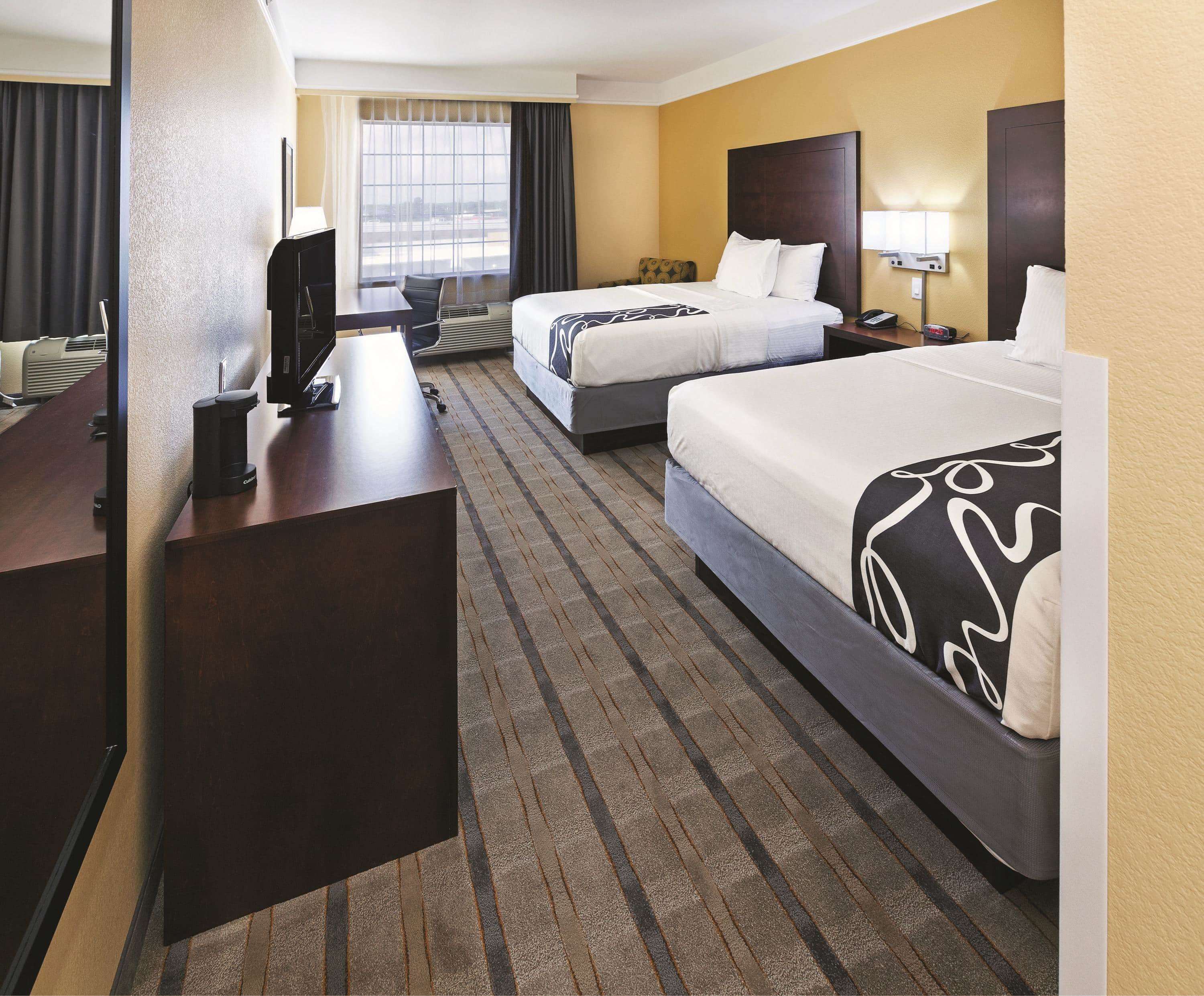 La Quinta Inn & Suites by Wyndham Houston NW Beltway8/WestRD