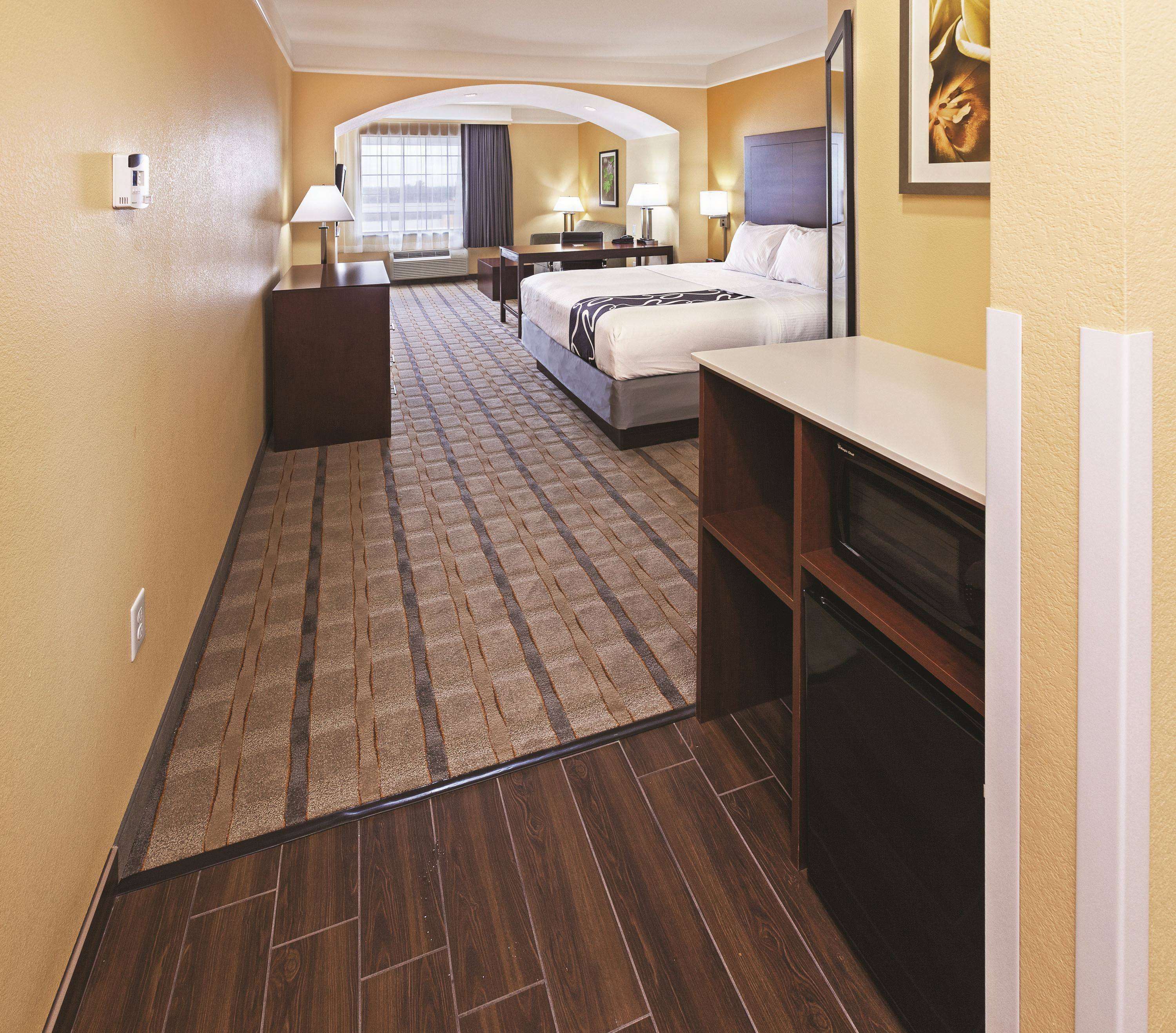 La Quinta Inn & Suites by Wyndham Houston NW Beltway8/WestRD