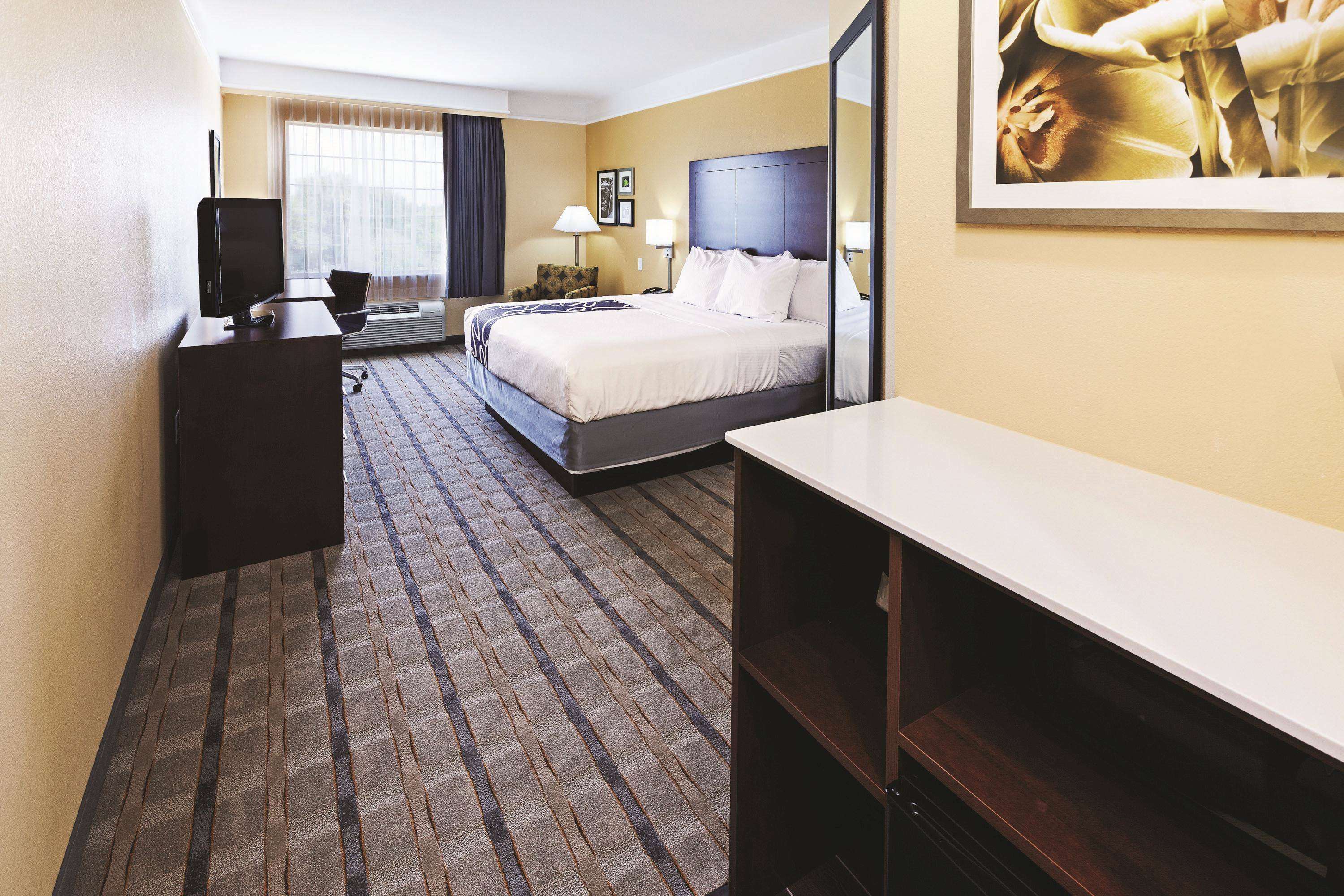 La Quinta Inn & Suites by Wyndham Houston NW Beltway8/WestRD