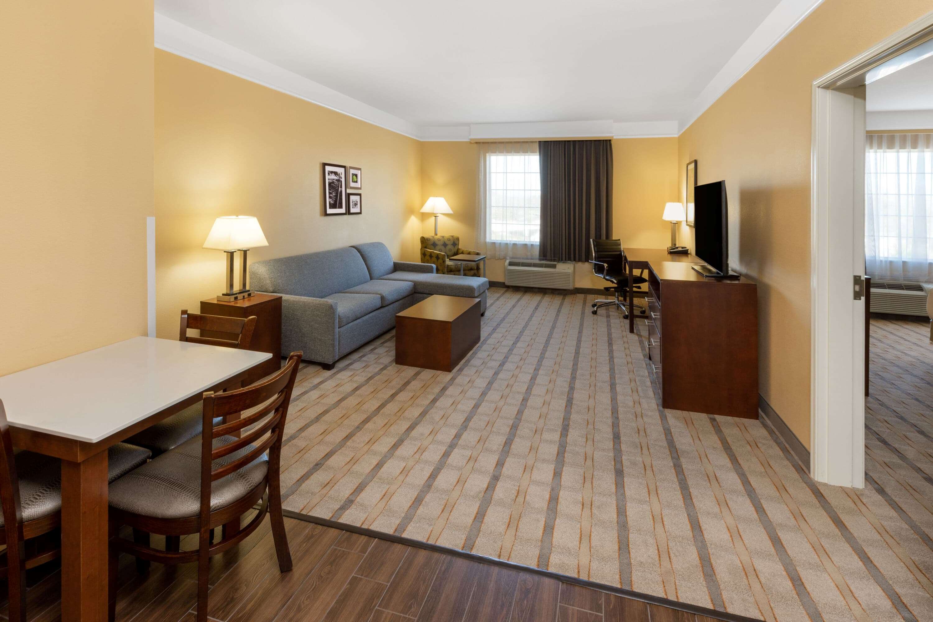 La Quinta Inn & Suites by Wyndham Houston NW Beltway8/WestRD