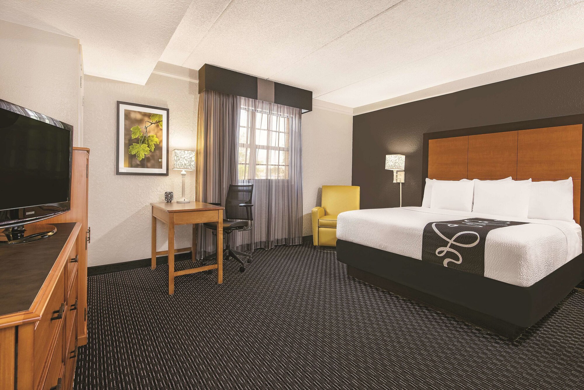 Super 8 by Wyndham - The Woodlands North