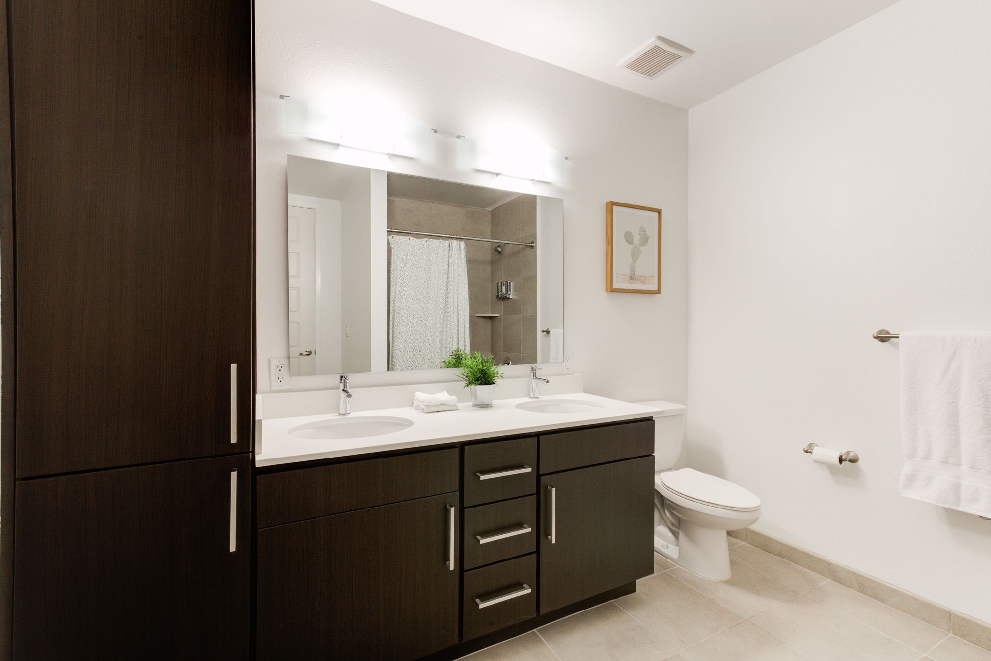 Locale Med Center at Vantage