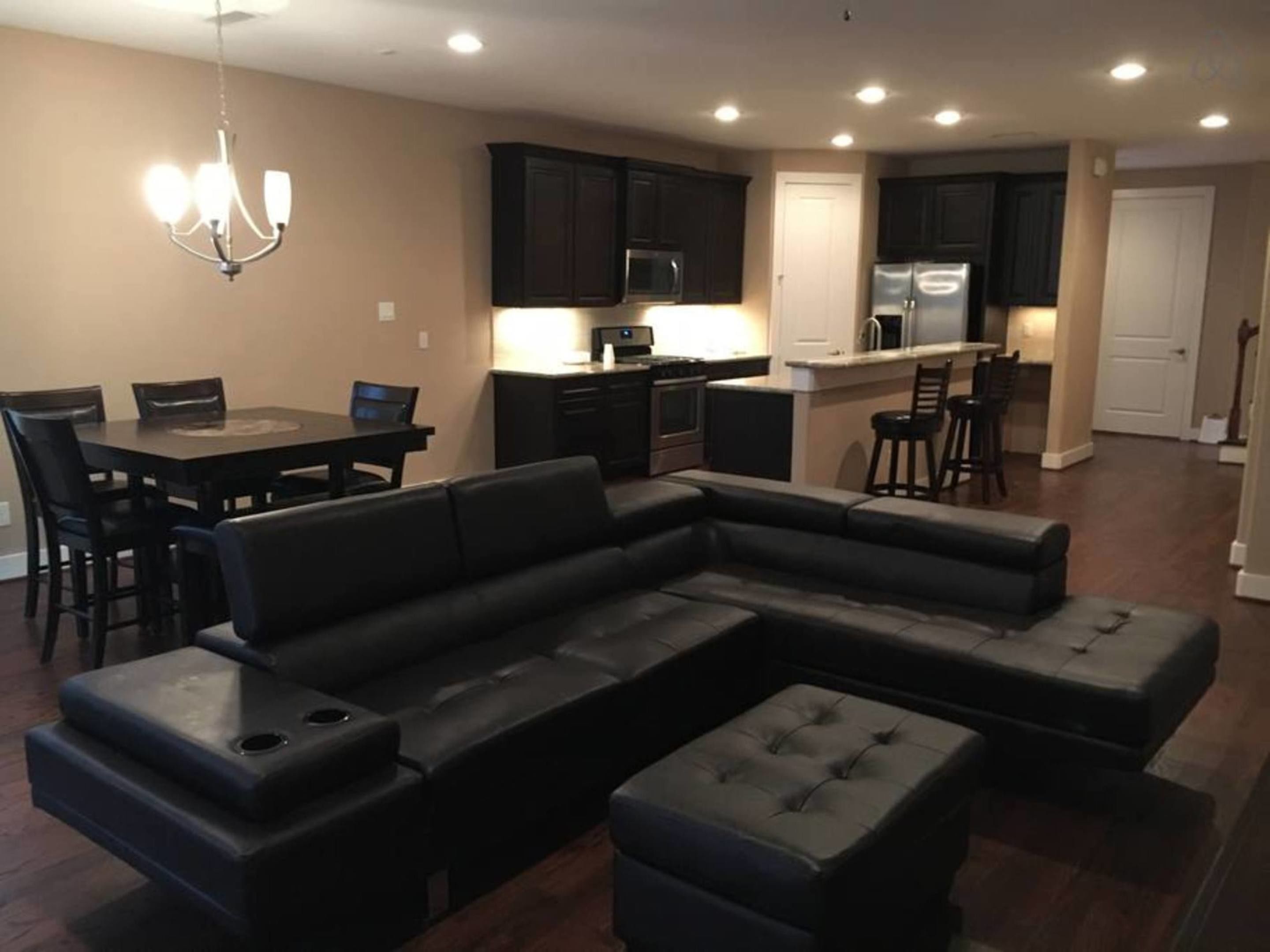 Modern Energy Corridor Corporate Housing