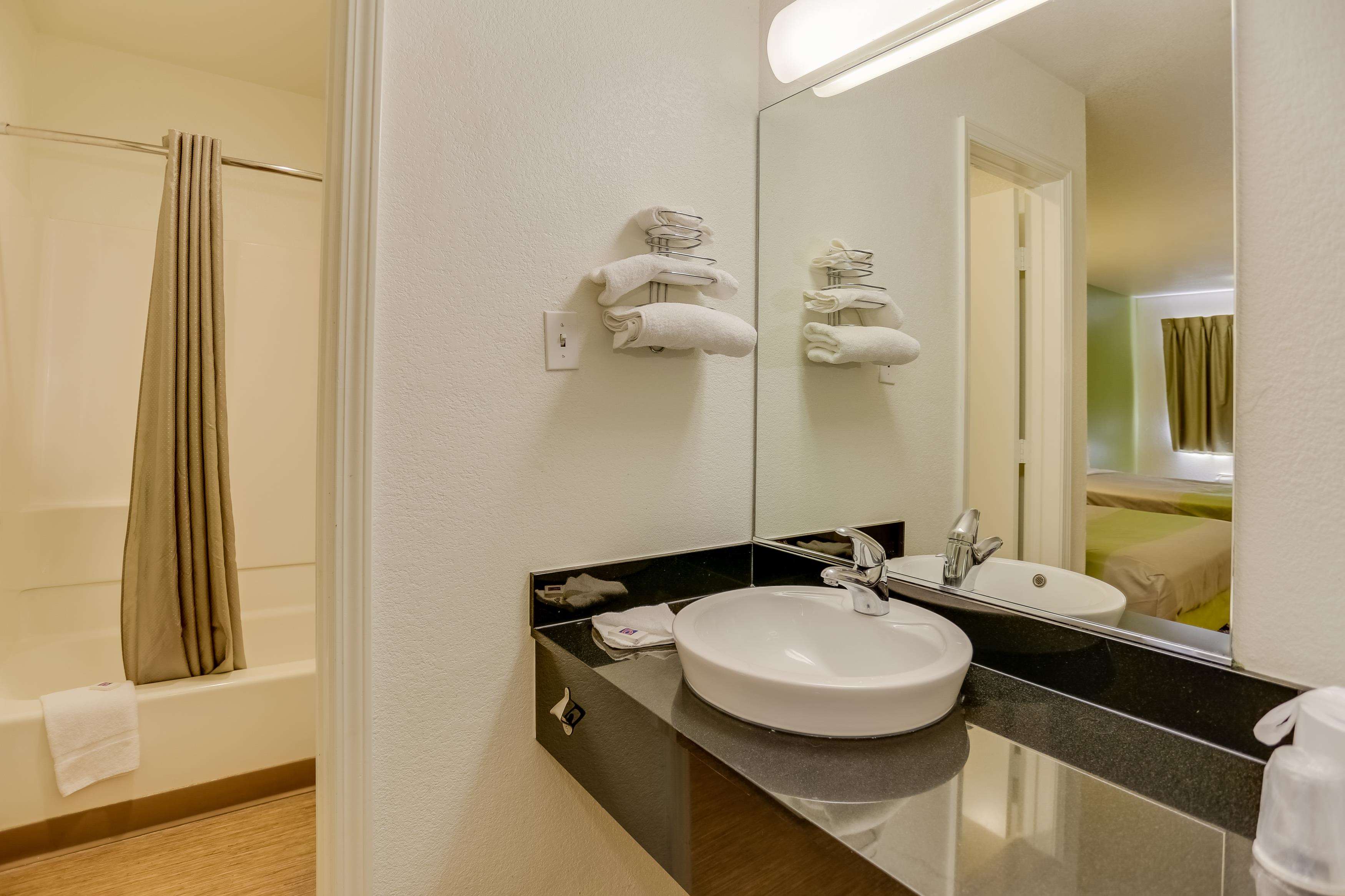 Red Roof Inn Houston - Jersey Village
