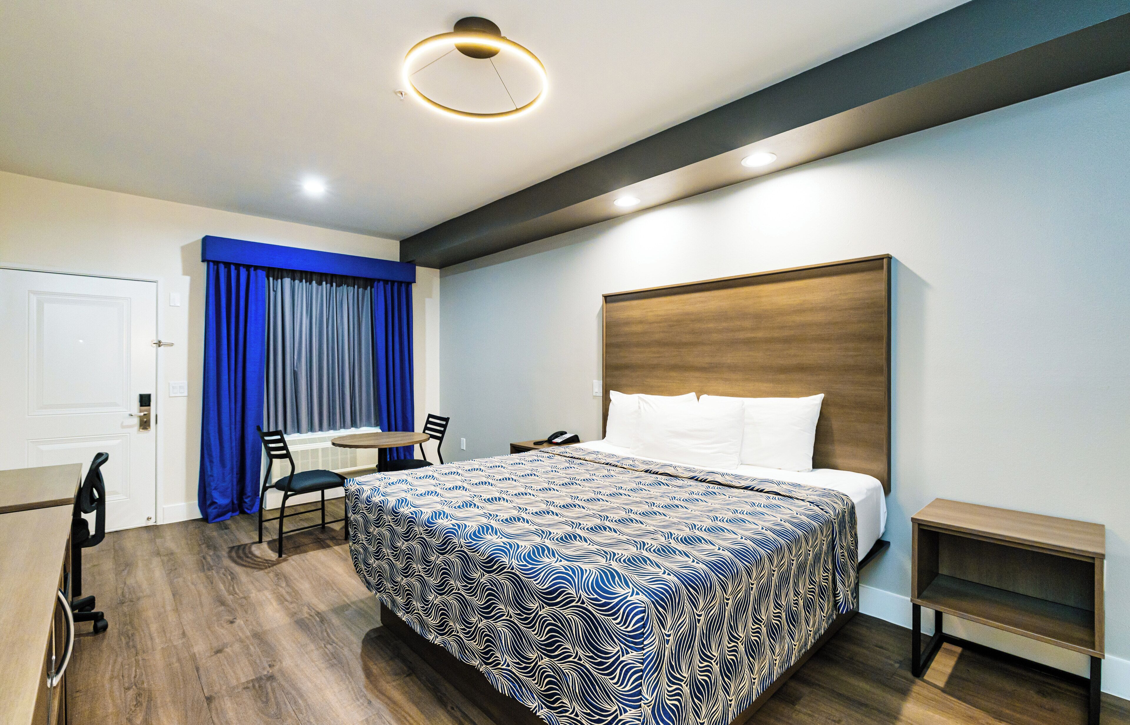 Palace Inn Blue Edgebrook