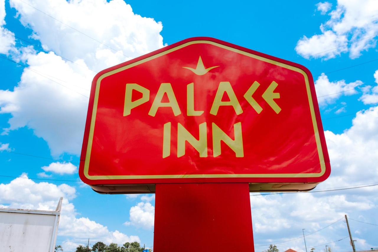 Crystal Inn & Suites Willowbrook Mall