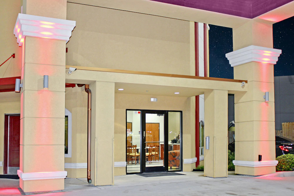 Palacio Royale Inn