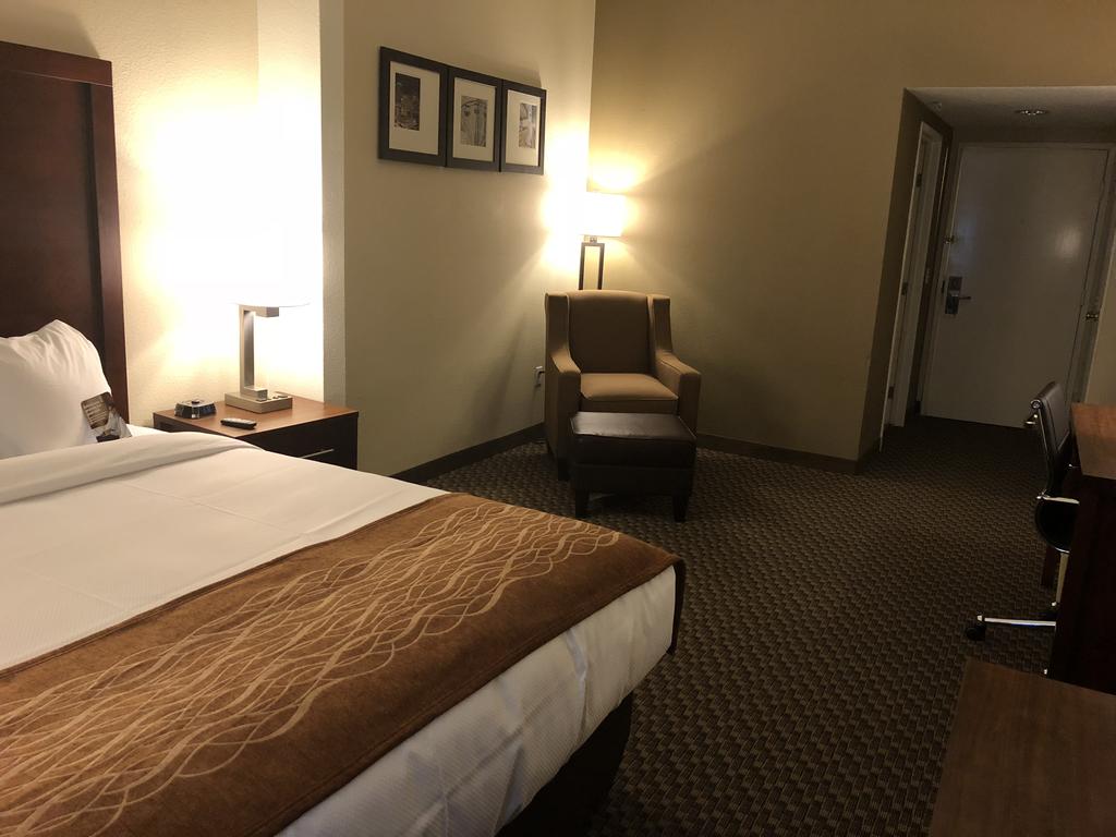 Comfort Inn & Suites SW Houston Sugarland