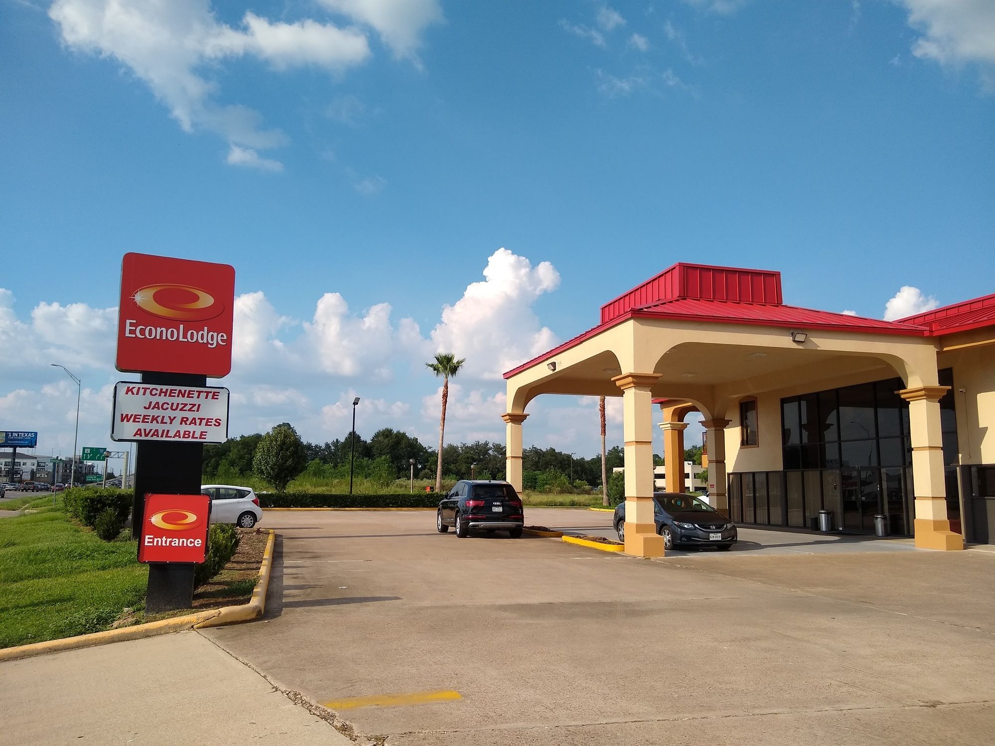 Econo Lodge Inn & Suites West - Energy Corridor