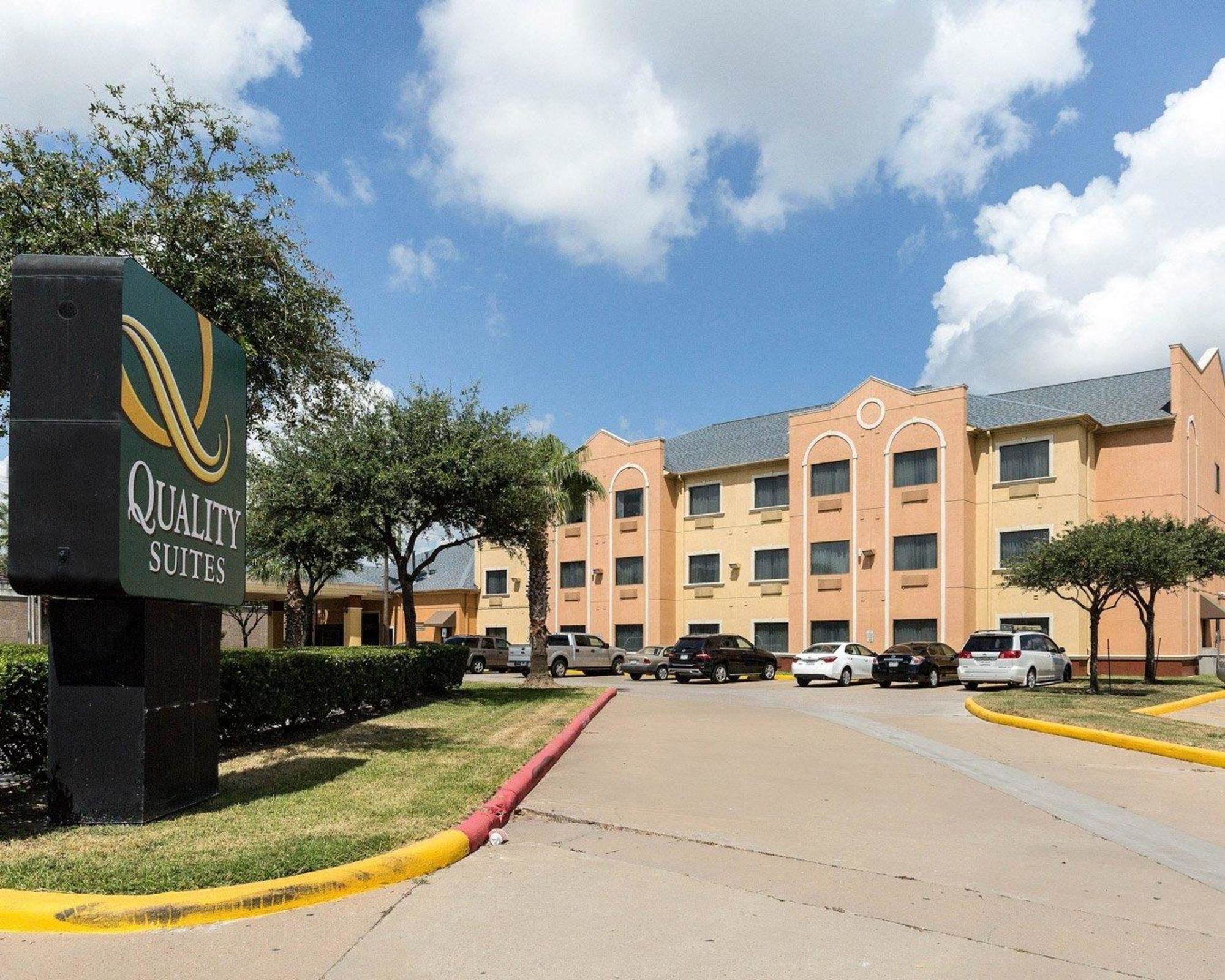 Quality Suites