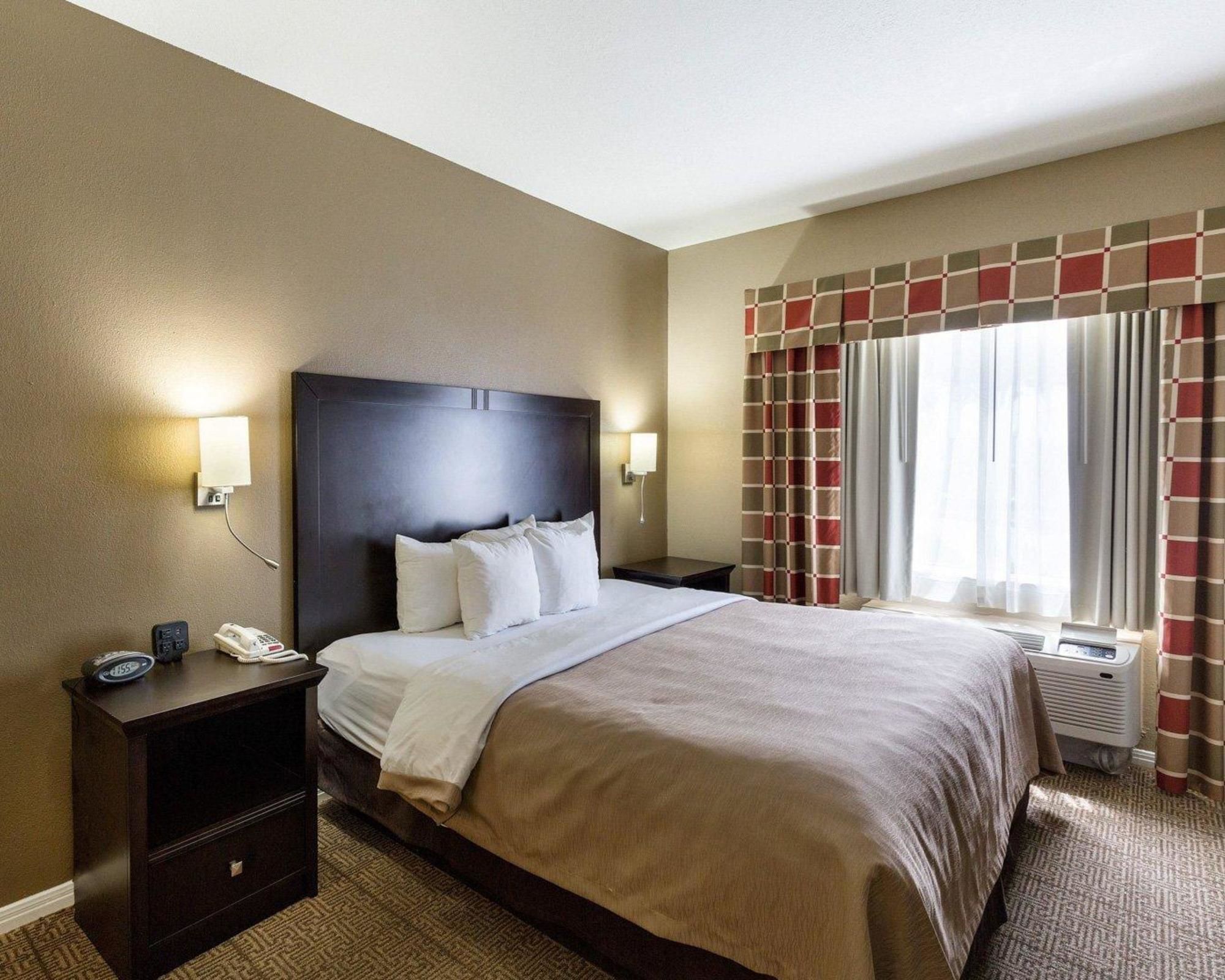 Quality Suites