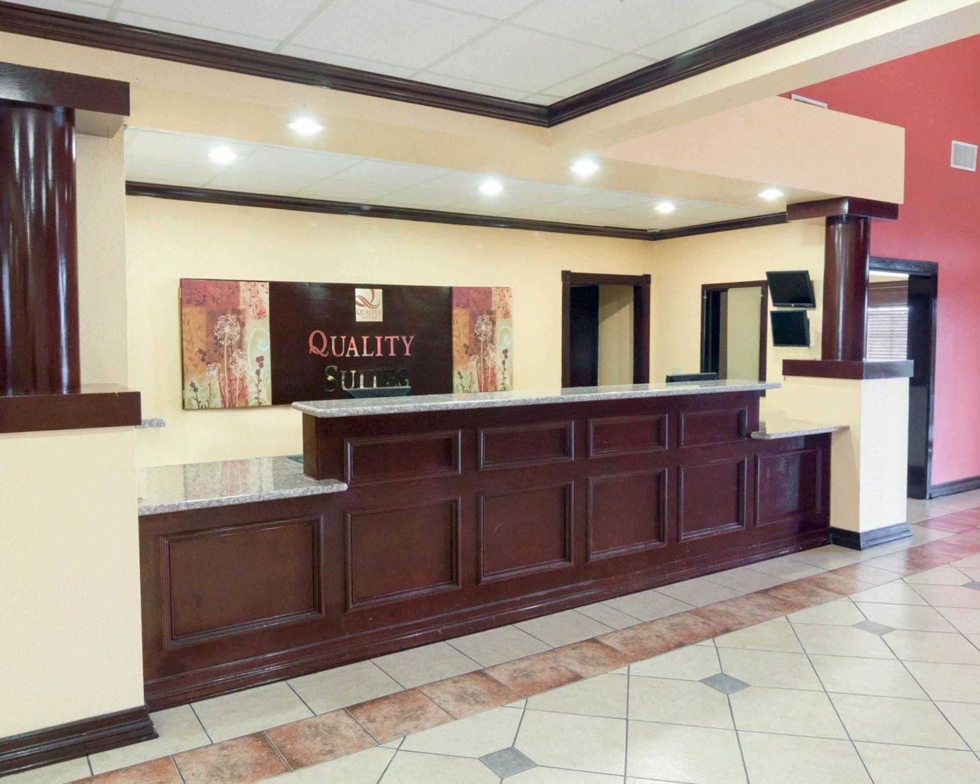 Springwood Suites Houston IAH -Beltway 8