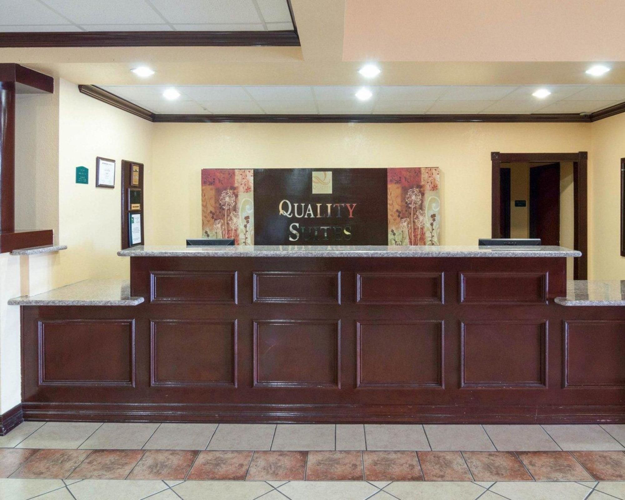 Springwood Suites Houston IAH -Beltway 8