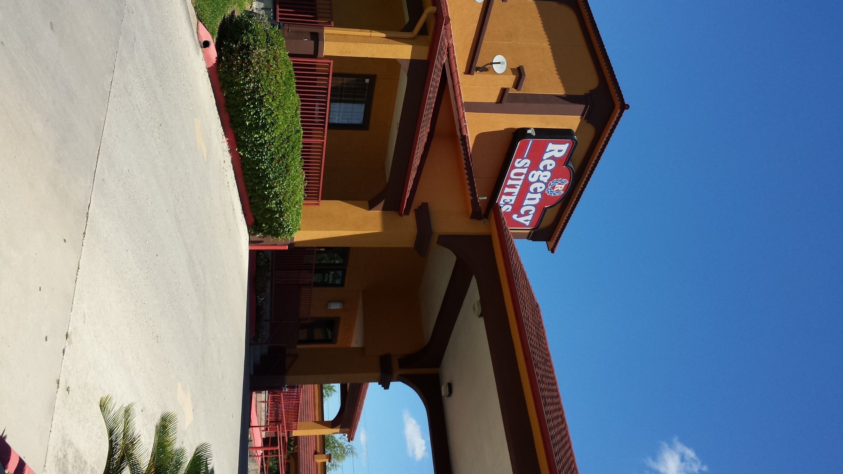 Blue Way Inn and Suites By Jasper Houston