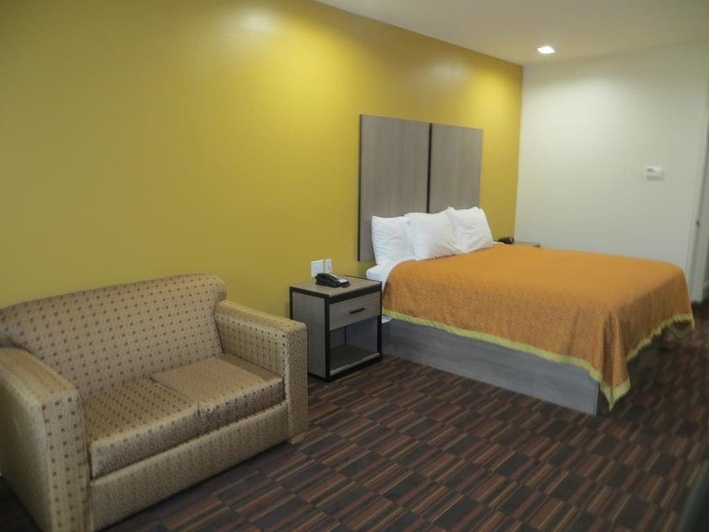 Scottish Inns & Suites Fry Road