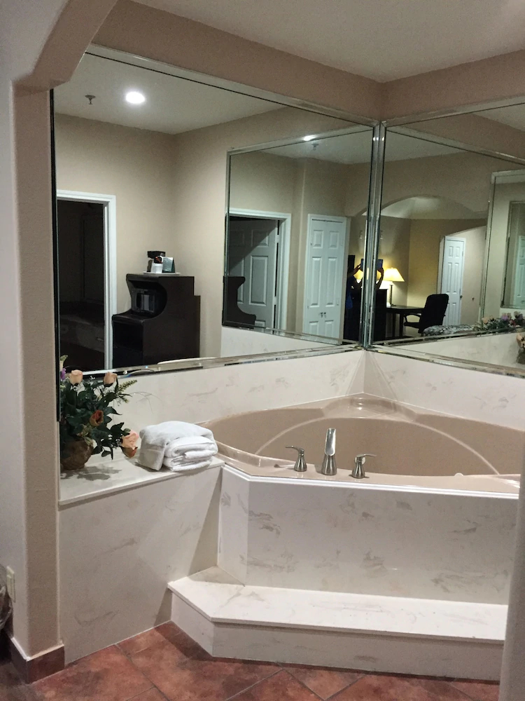Scottish Inns & Suites Houston