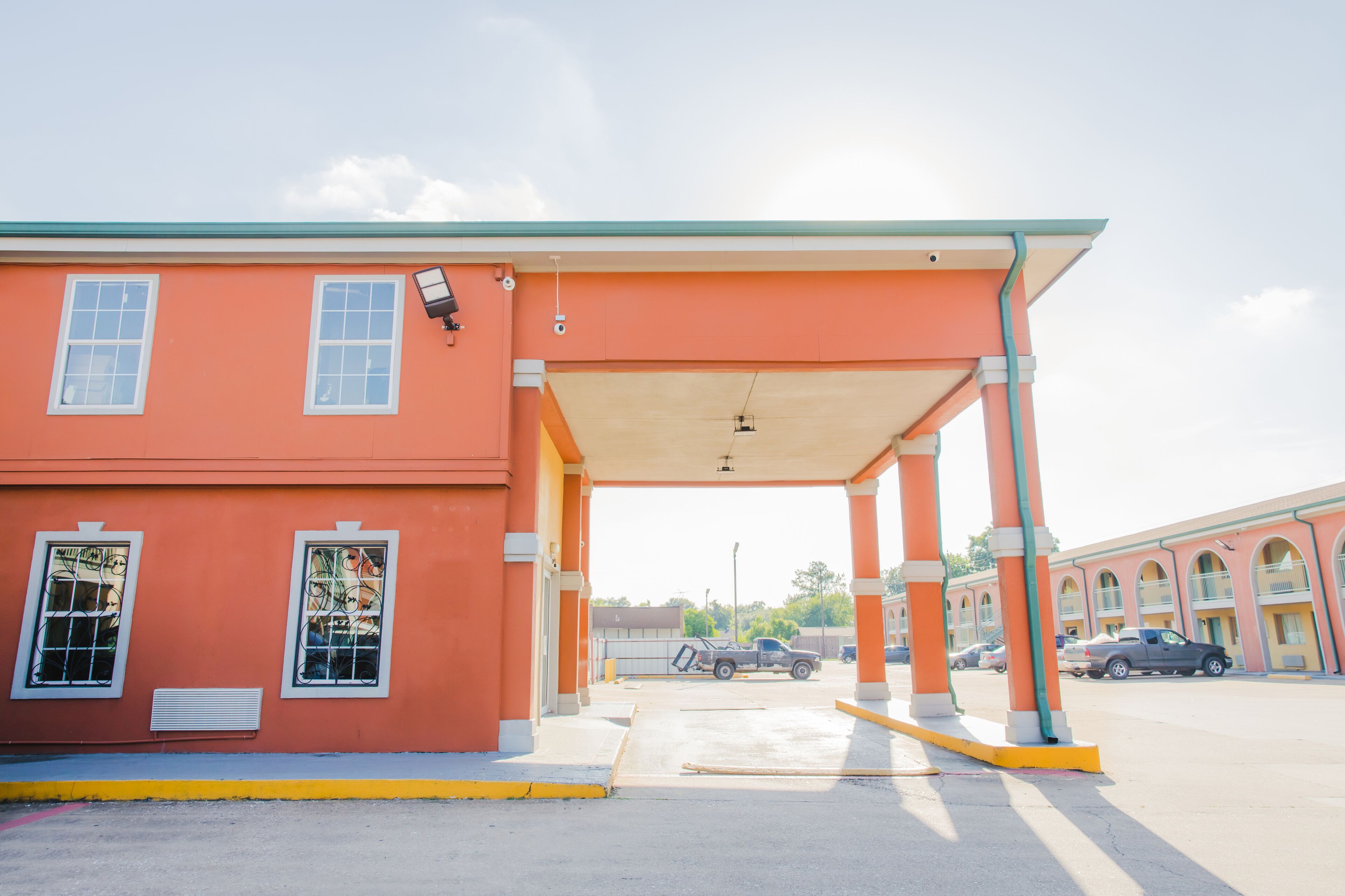 Express Inn Gulf Bank
