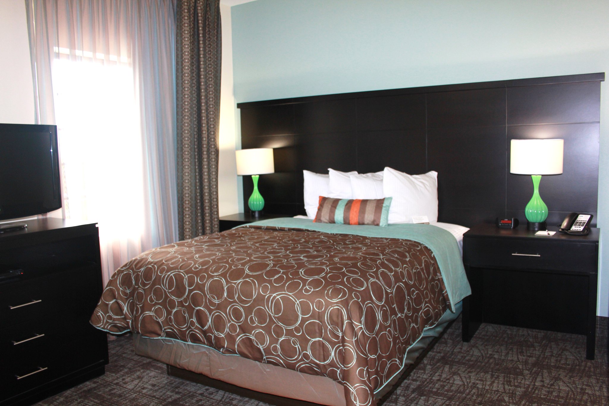 Staybridge Suites Houston IAH - Beltway 8