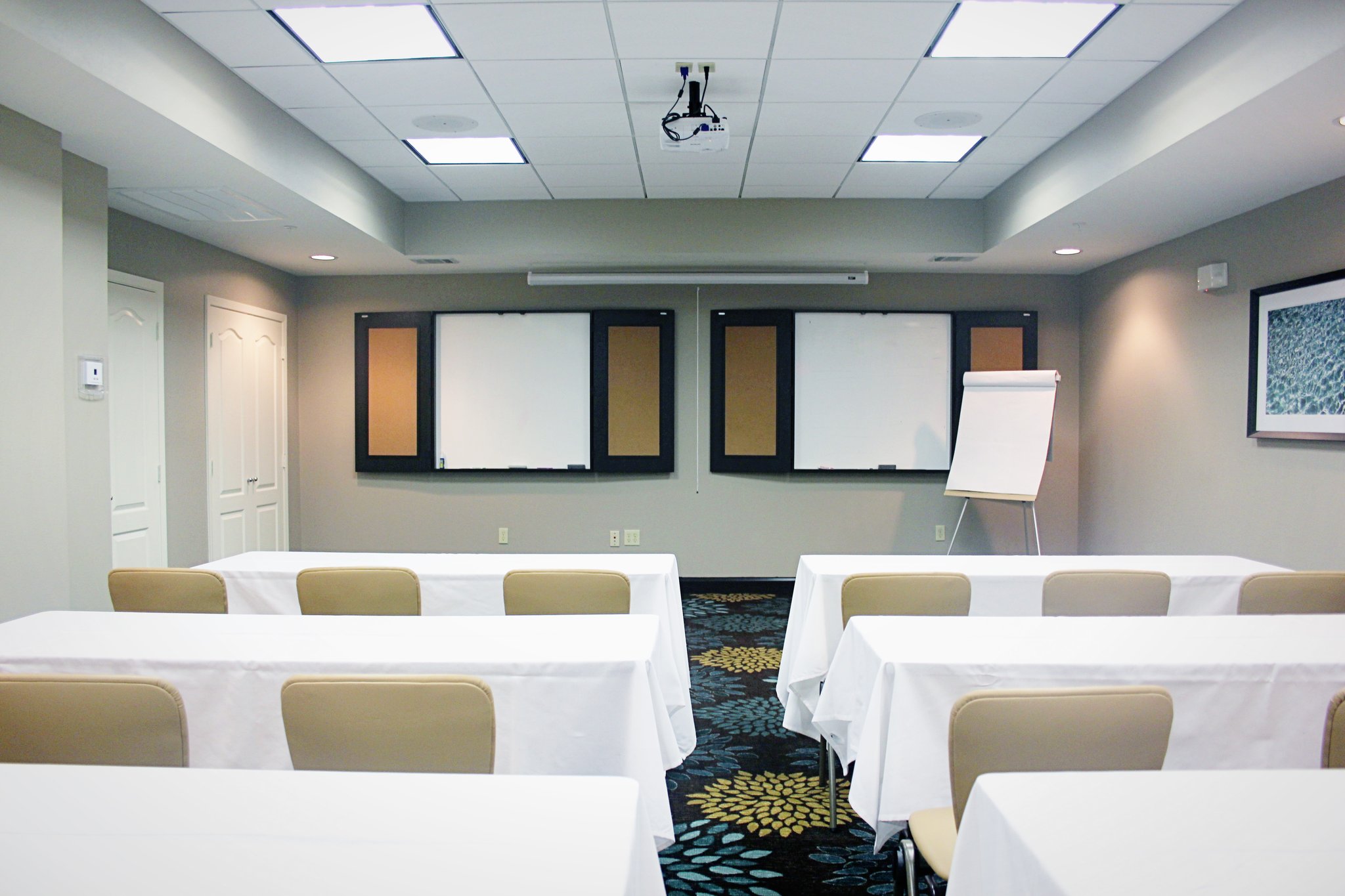 Staybridge Suites Houston IAH - Beltway 8