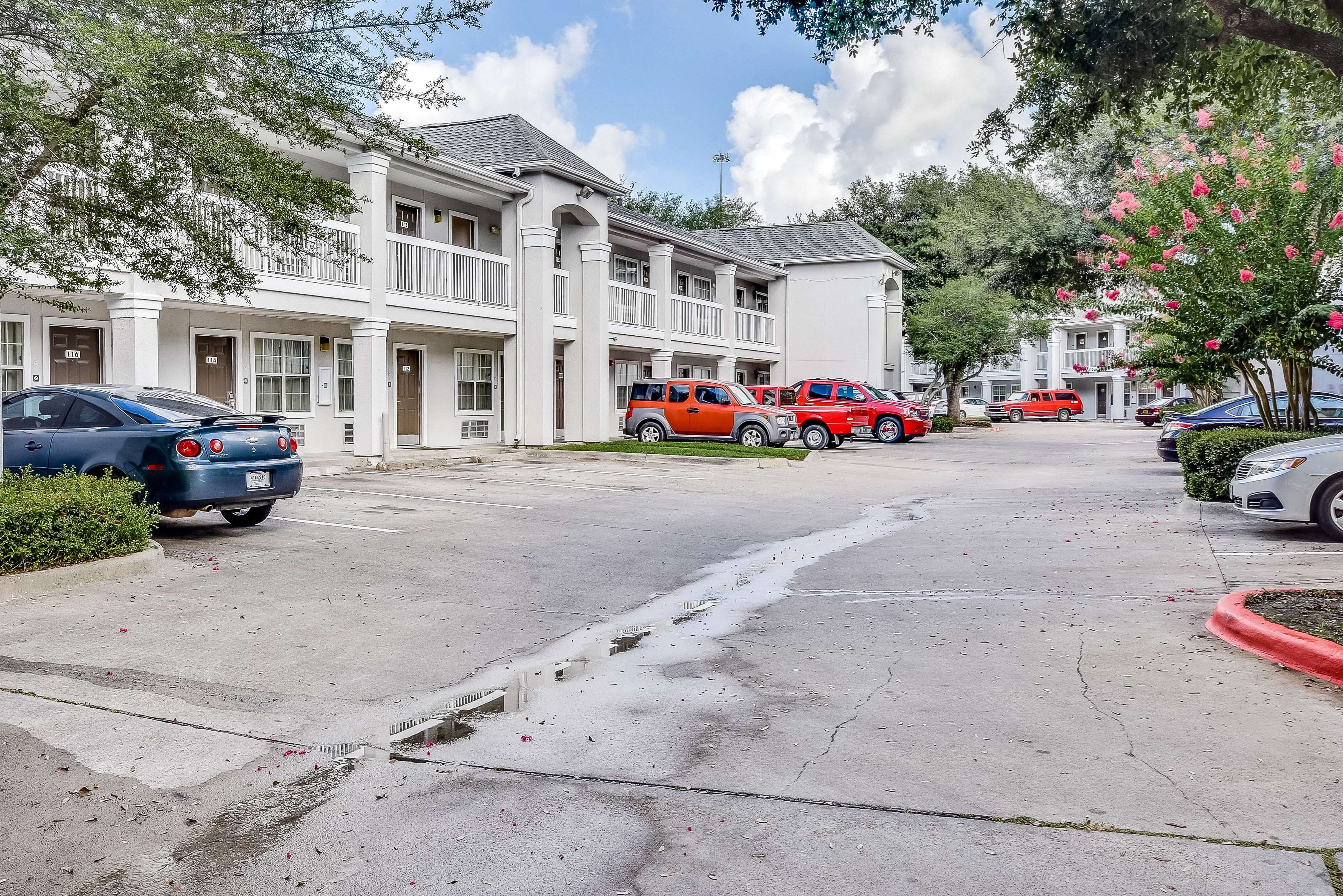 Studio 6 Houston, TX - Hobby South