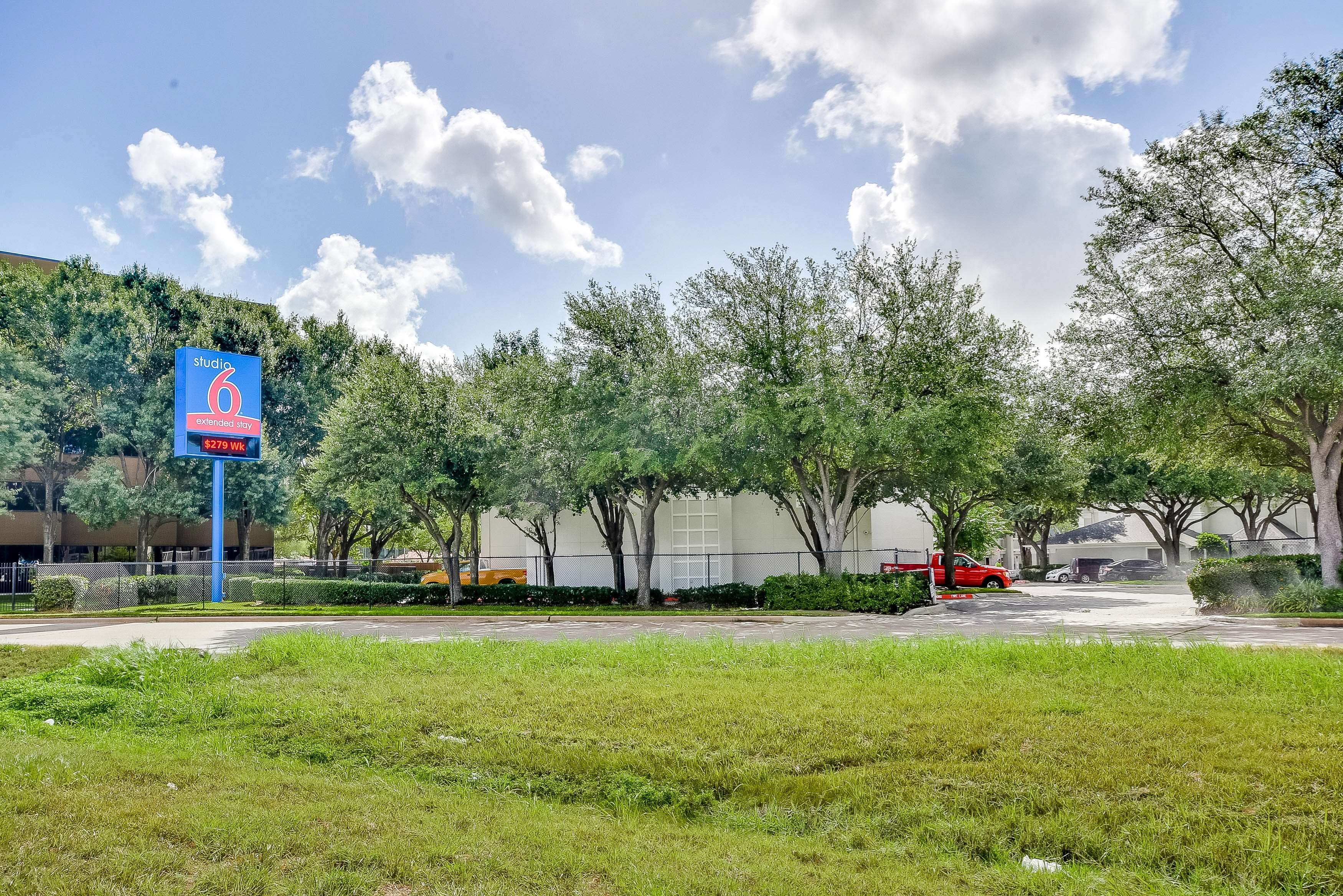 Studio 6 Houston, TX - Hobby South