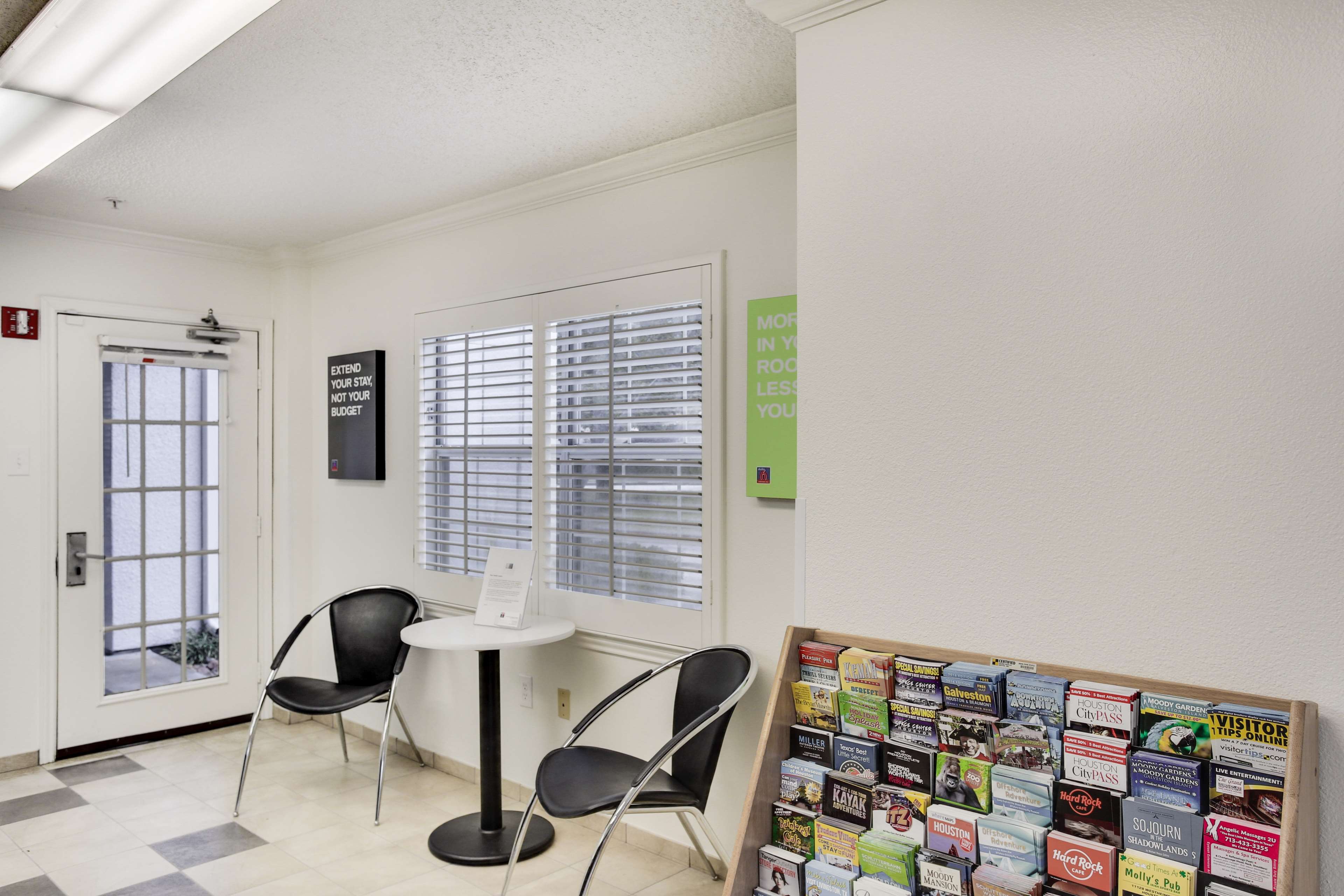 Studio 6 Houston West