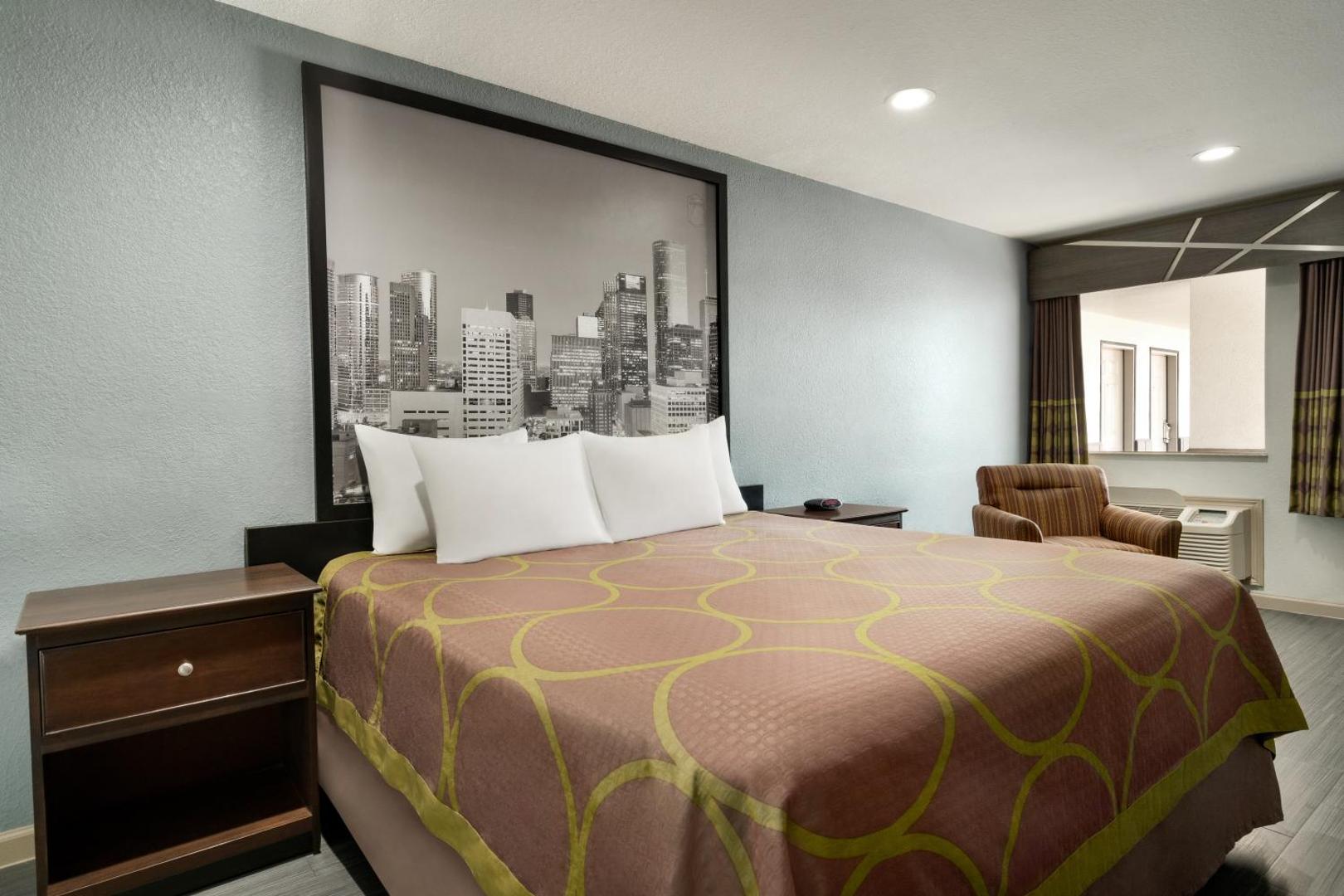 Crystal Inn By OYO Northeast Houston I-610