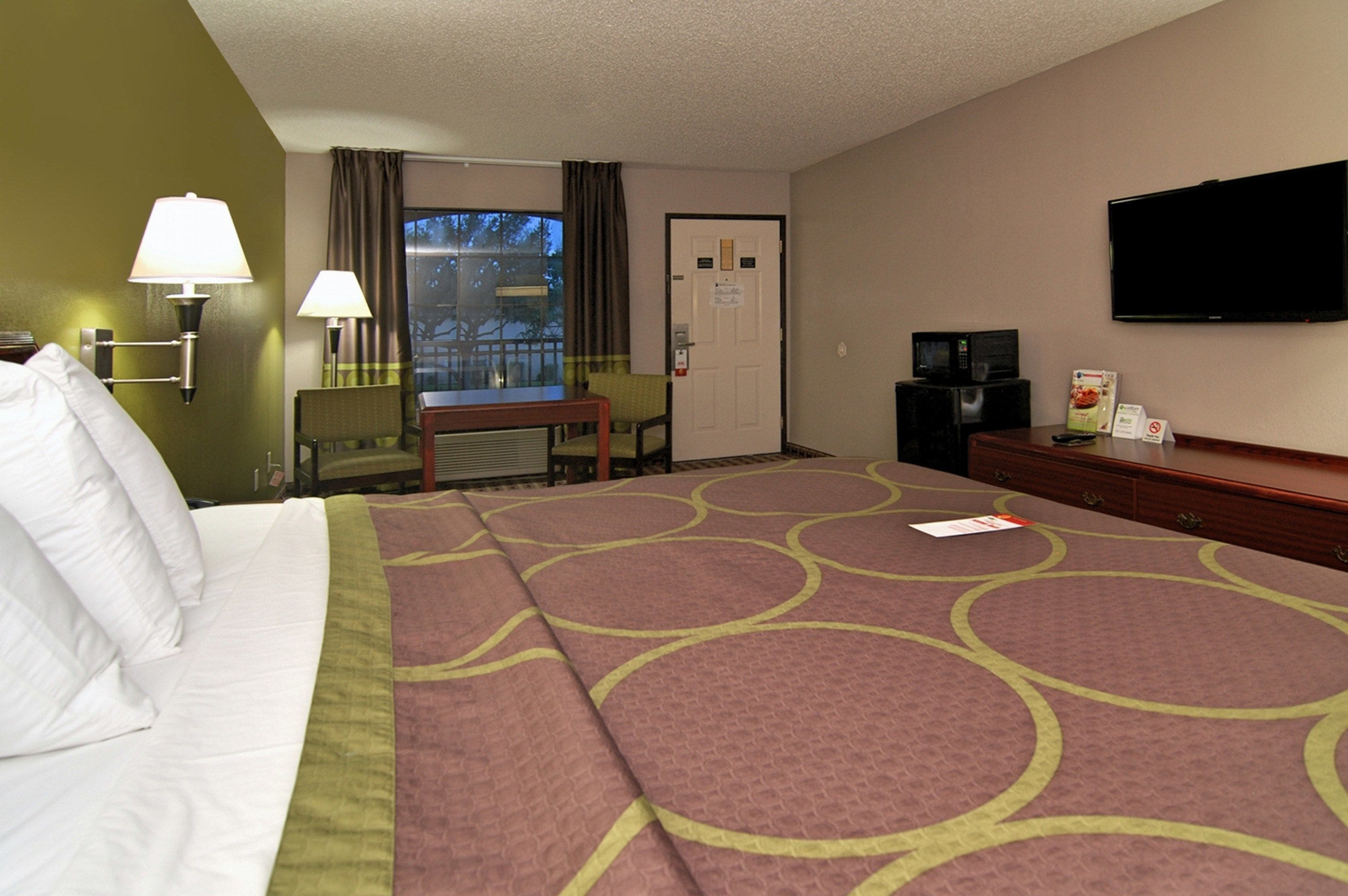 Super 8 by Wyndham Houston/Webster/NASA
