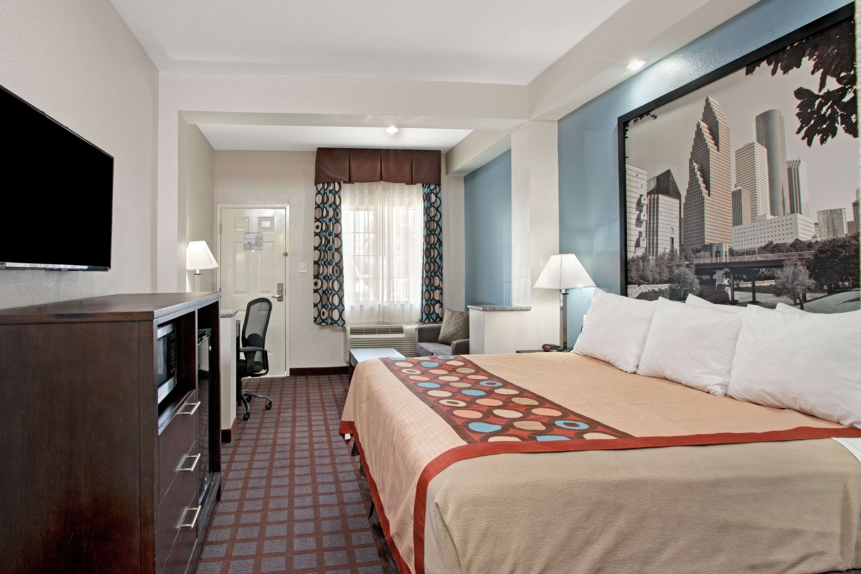 Super 8 by Wyndham Houston North I-45
