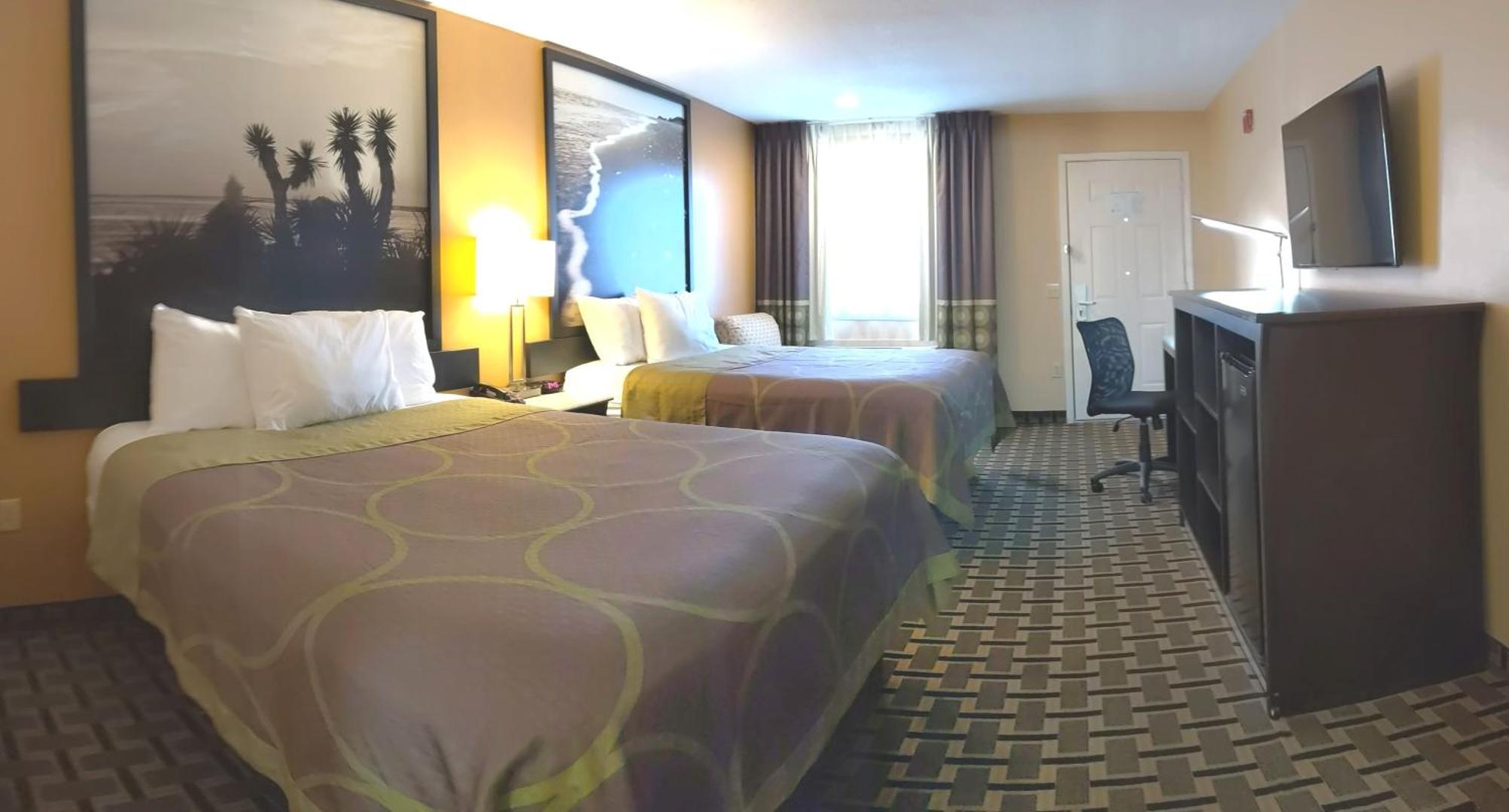 Super 8 by Wyndham Houston/Willowbrook/Hwy 249