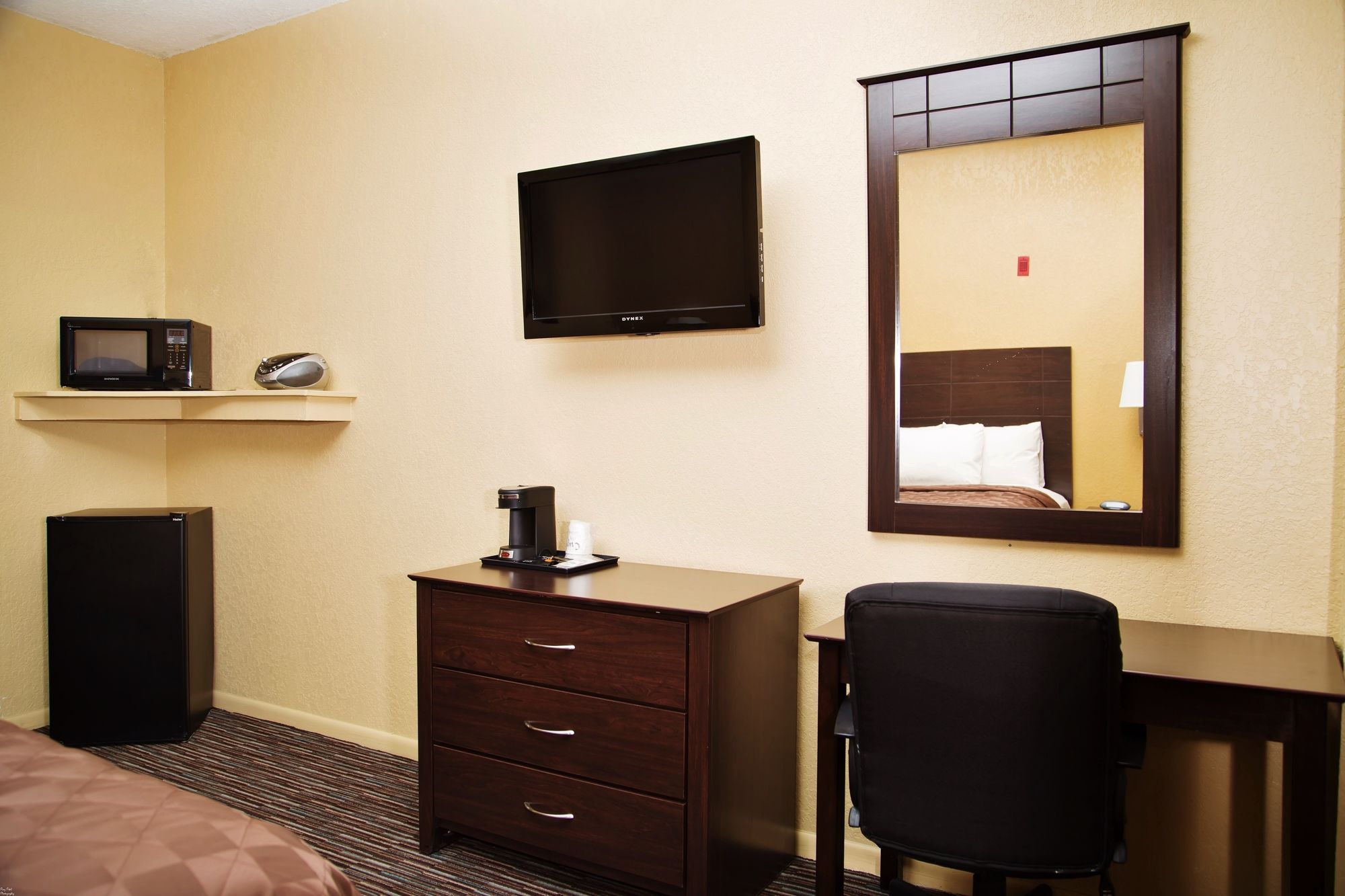 Winchester Inn & Suites Humble/IAH/North Houston