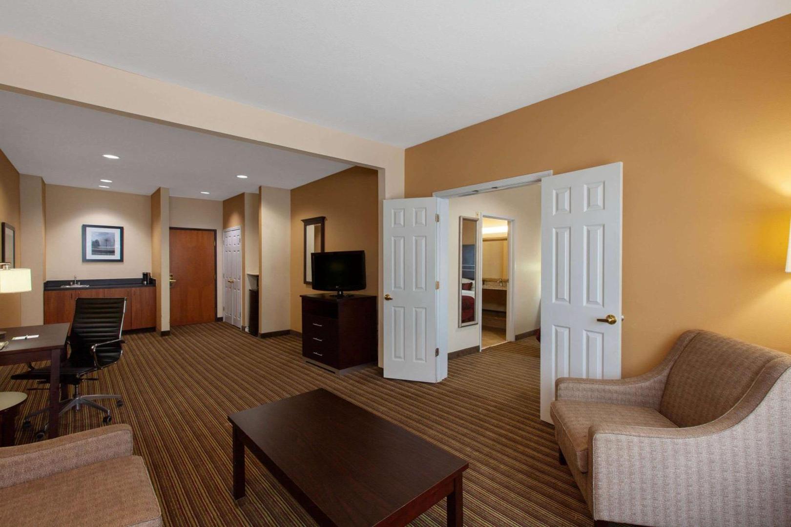 Wingate by Wyndham Houston / Willowbrook
