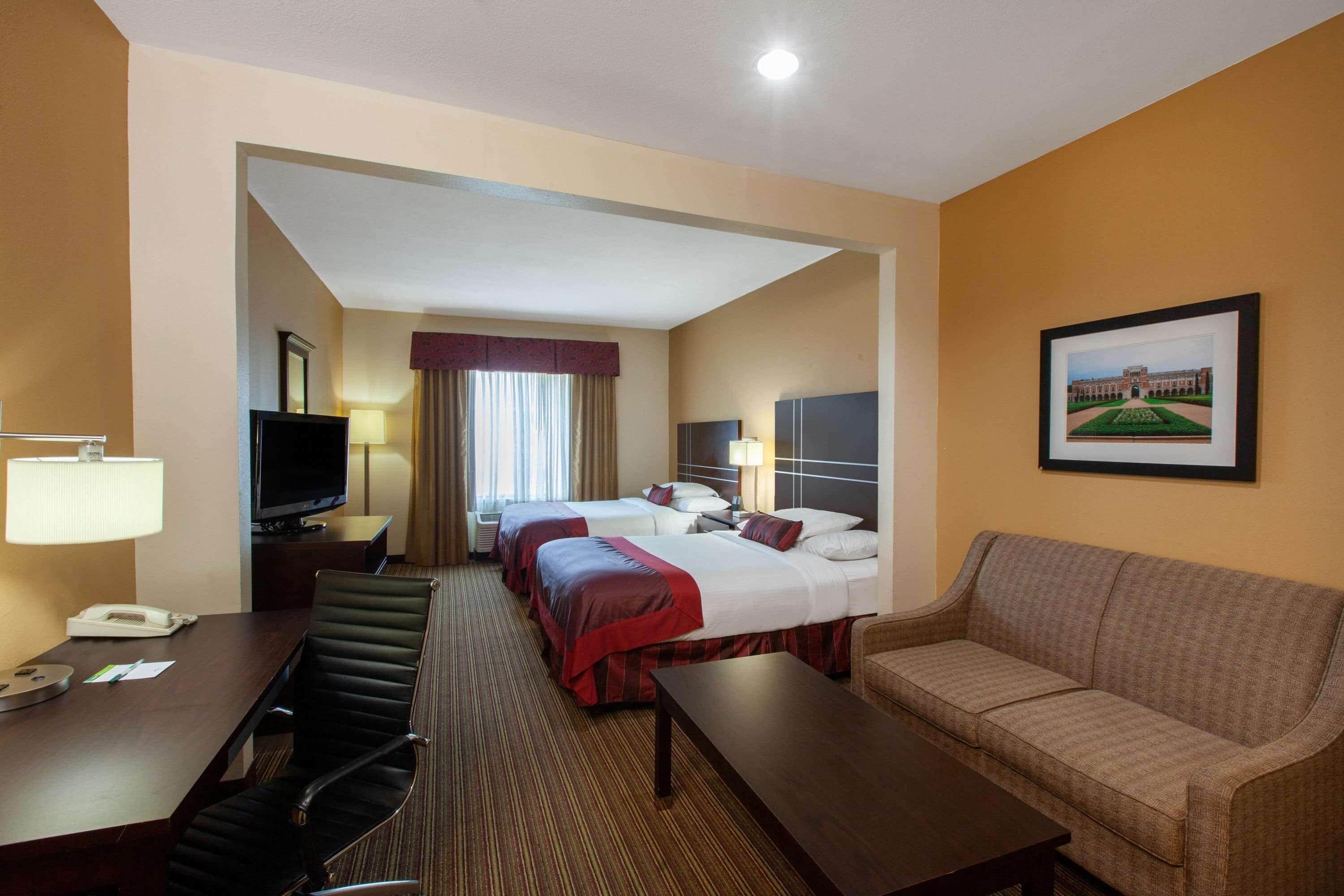 Wingate by Wyndham Houston / Willowbrook