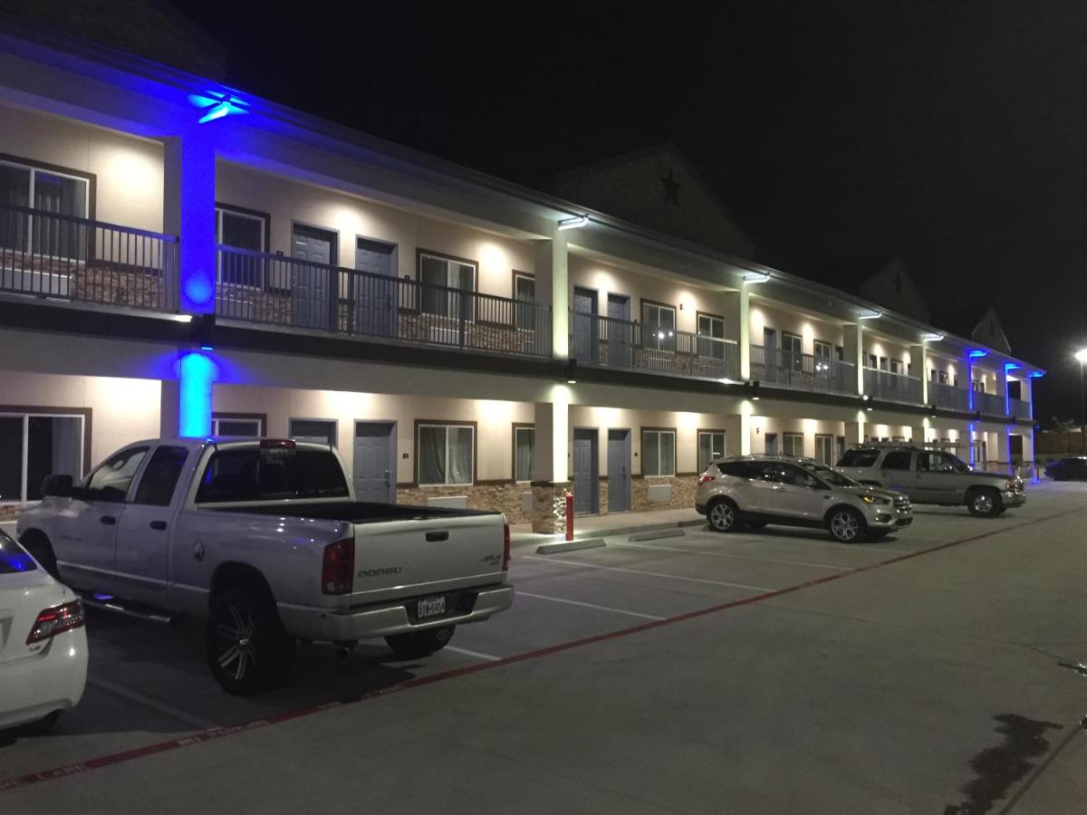 Americas Inn & Suites IAH North