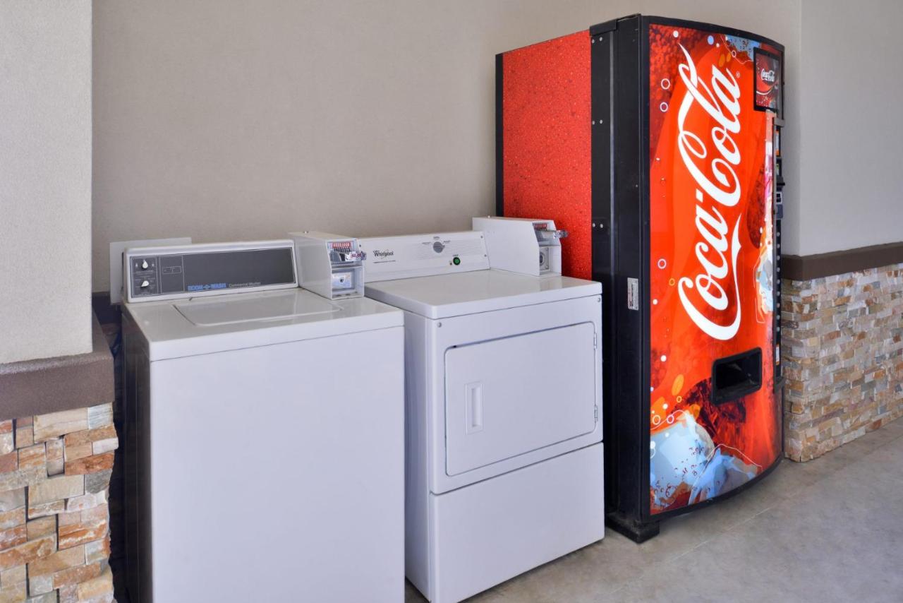 Americas Inn & Suites IAH North
