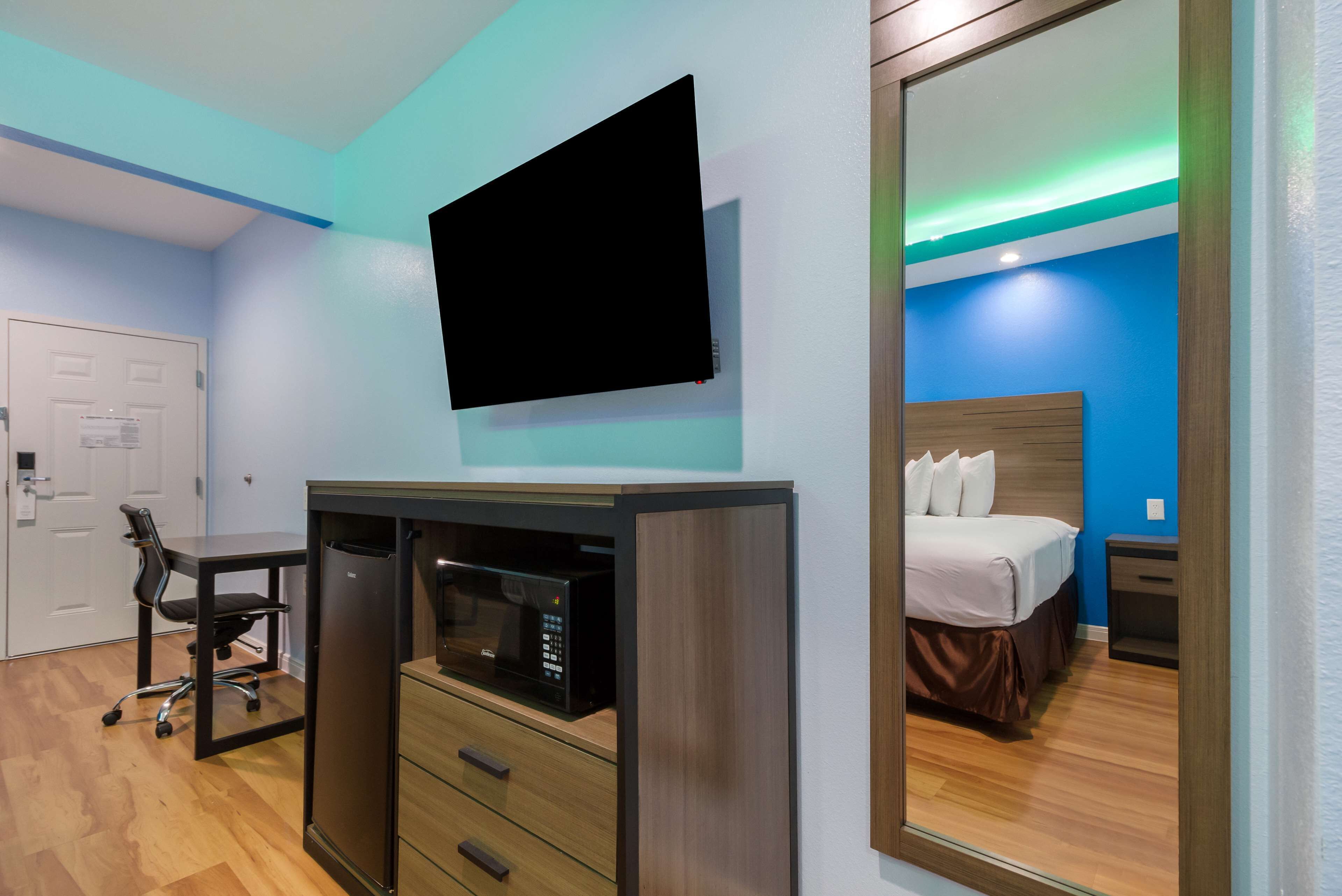 Americas Best Value Inn Aldine Westfield