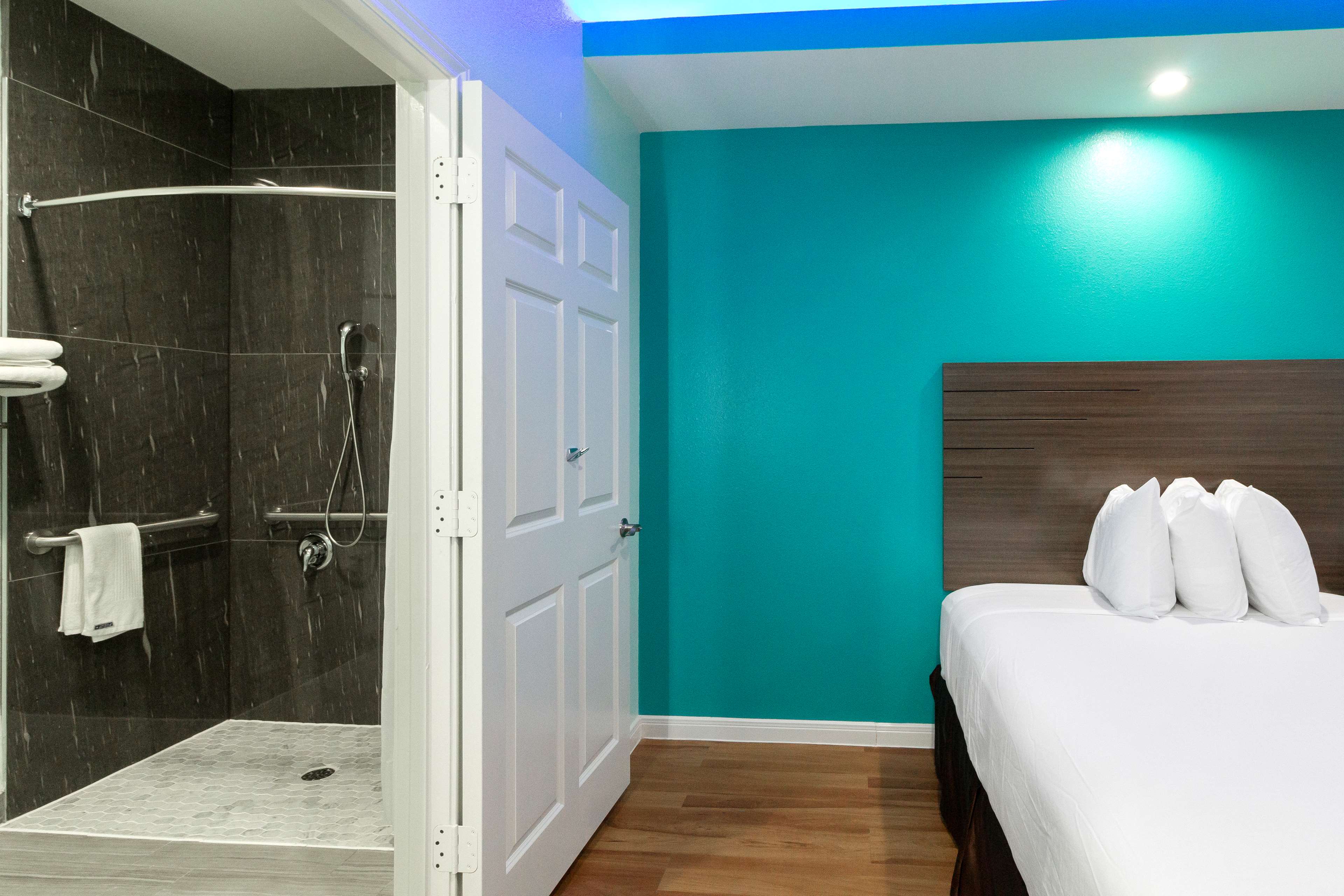 Americas Best Value Inn Aldine Westfield