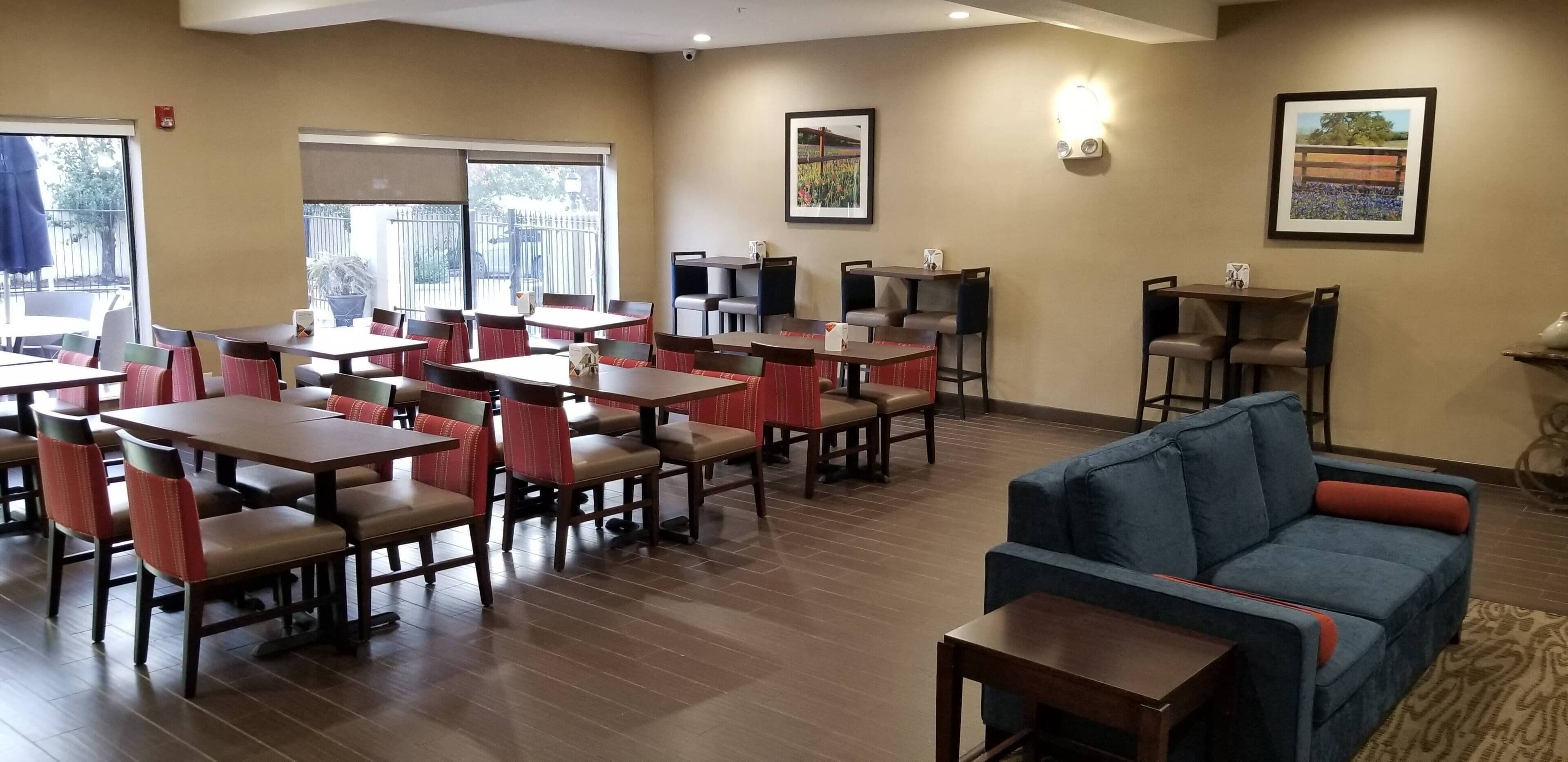 Comfort Inn & Suites IAH Bush Airport - East
