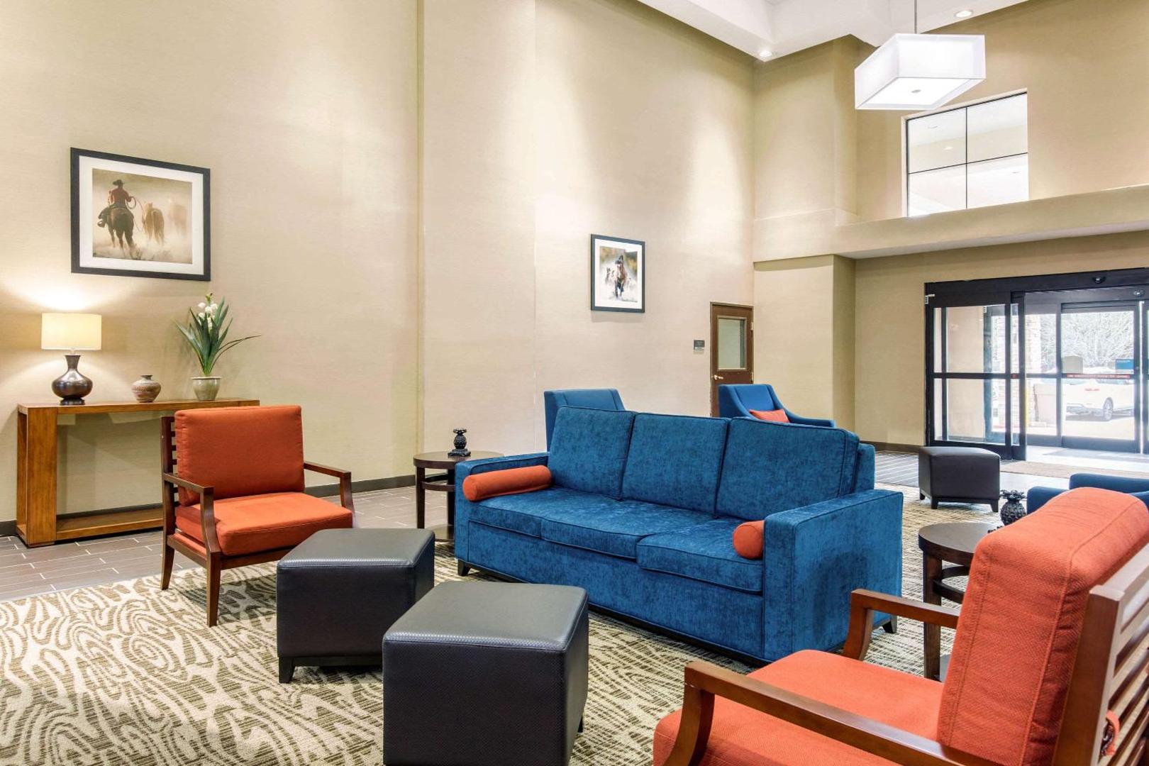Comfort Inn & Suites IAH Bush Airport - East