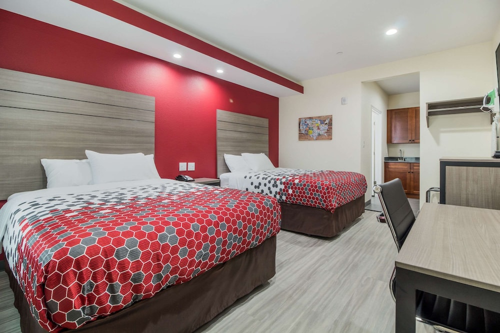 Econo Lodge Inn & Suites Humble Fm1960 - Iah Airport
