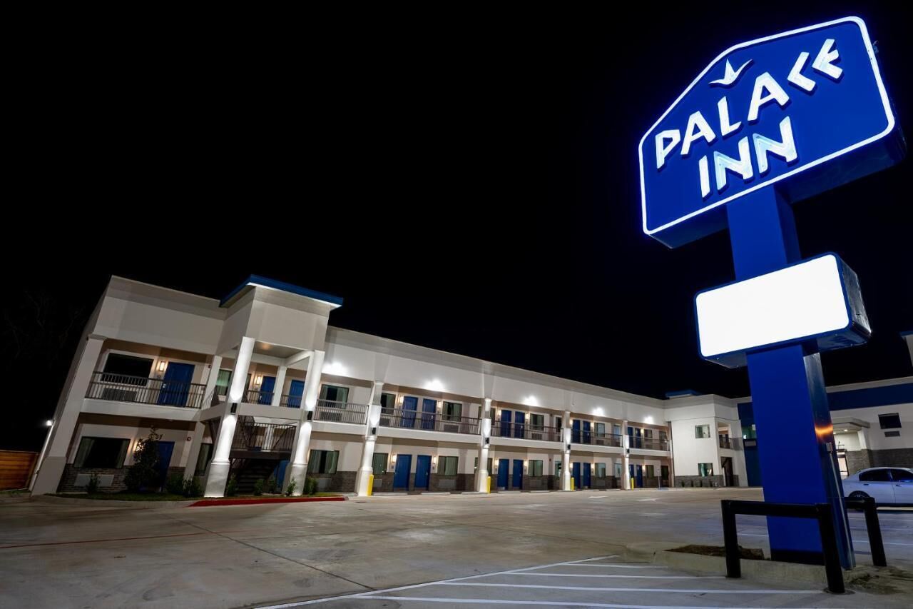 Palace Inn Blue Iah East