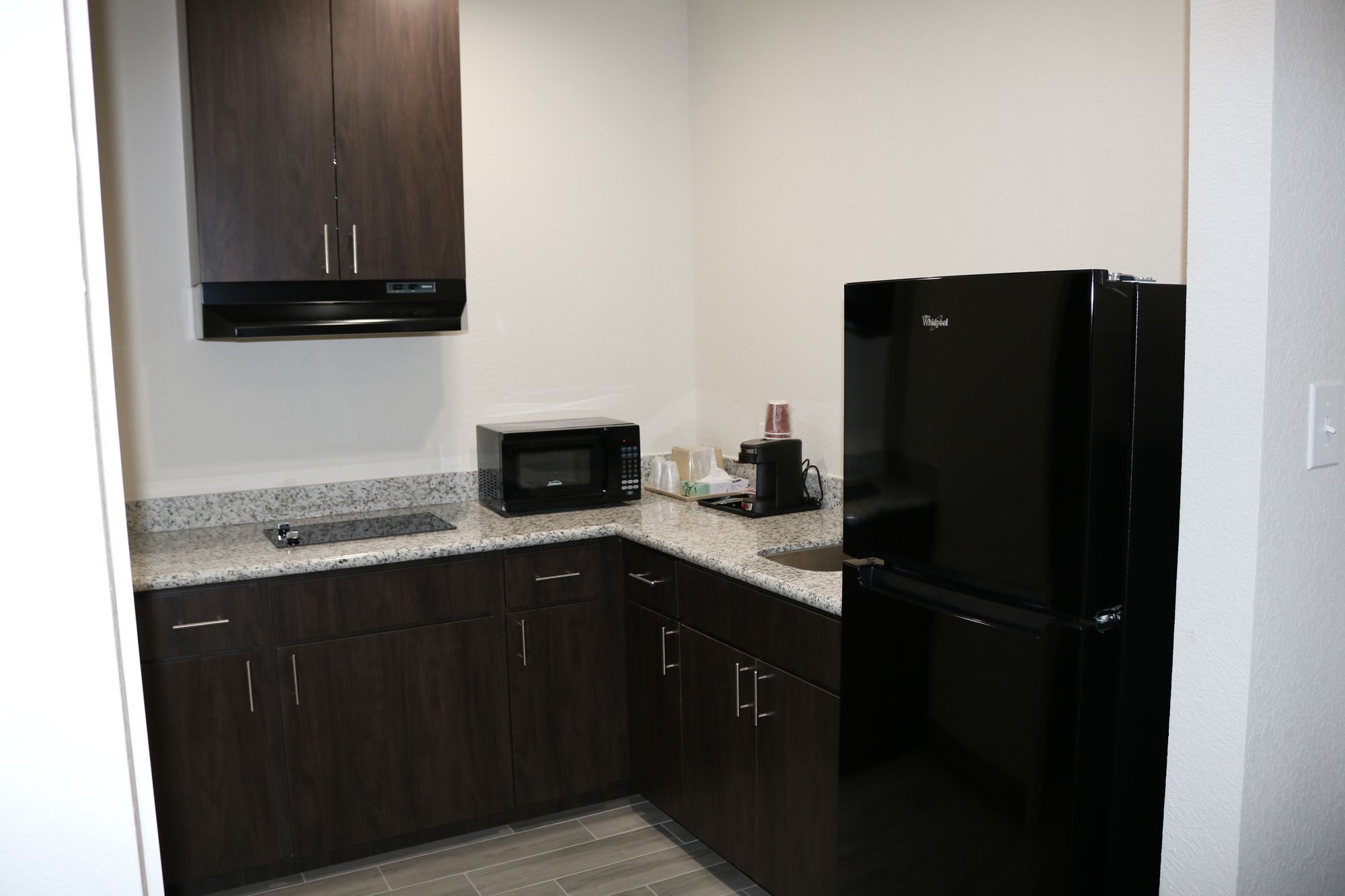 Scottish Inn & Suites IAH Airport