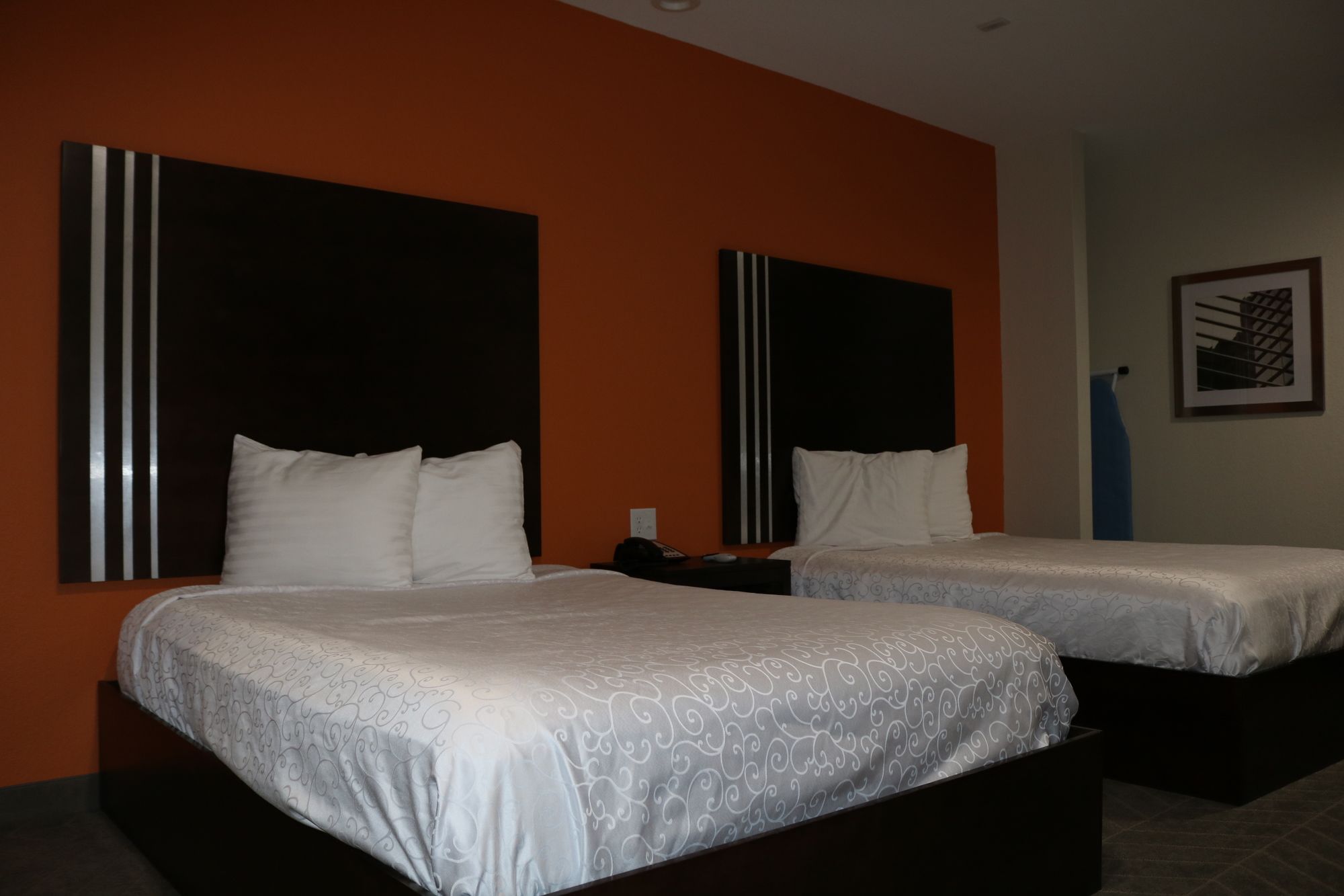 Scottish Inn & Suites IAH Airport