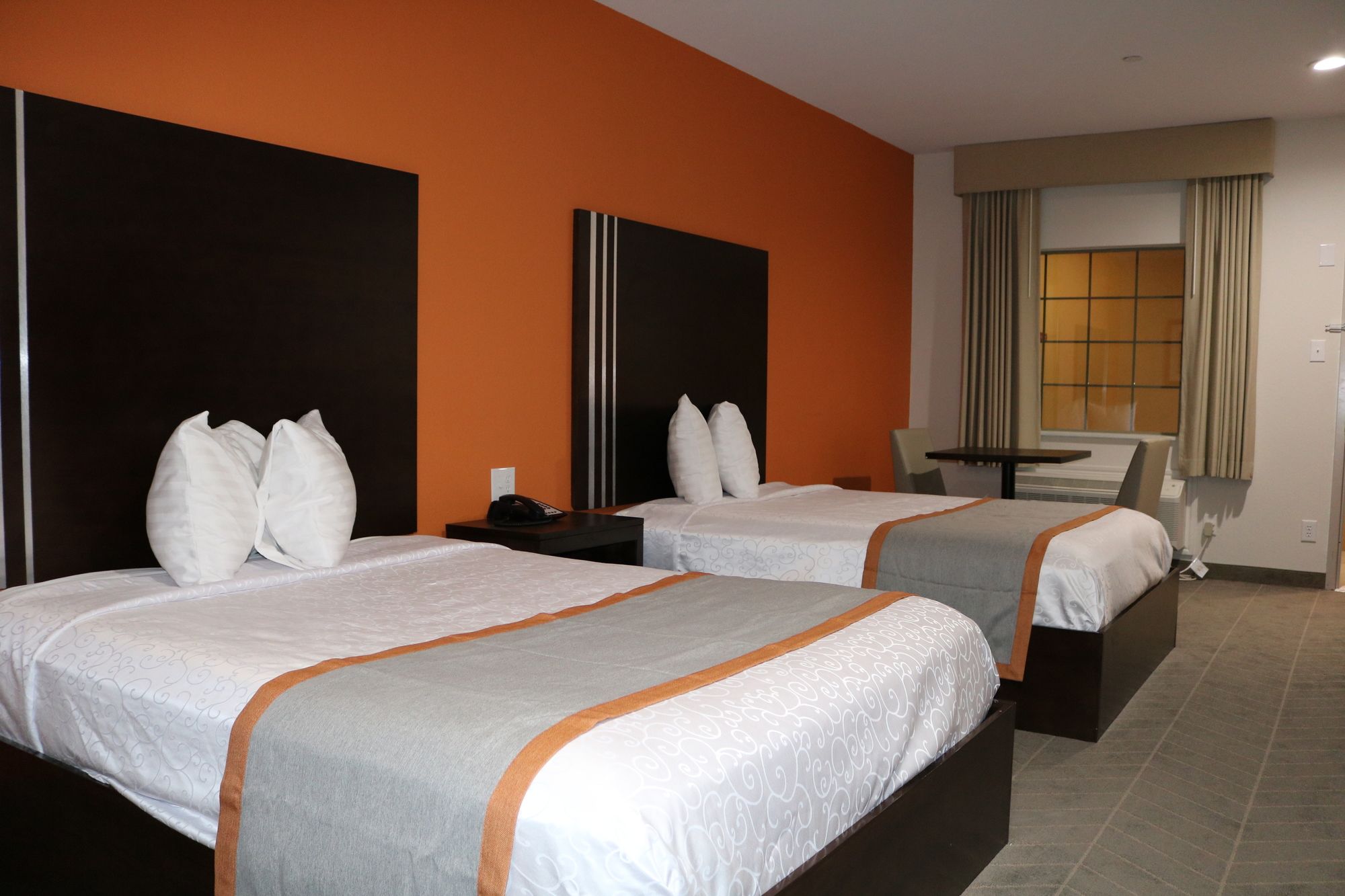 Scottish Inn & Suites IAH Airport